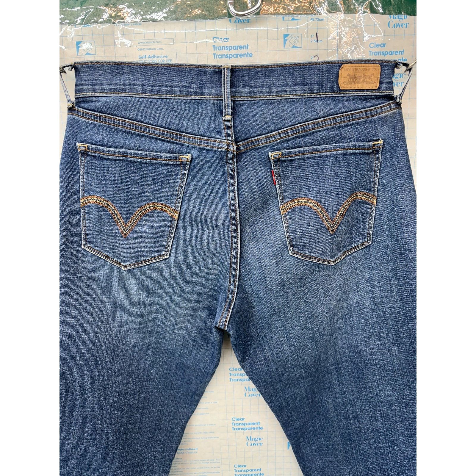 Levi's Levi 515 Size 8 Denim Jean Cuffed Capri Women’s Medium Wash Size 30" / US 8 / IT 44 - 7 Thumbnail