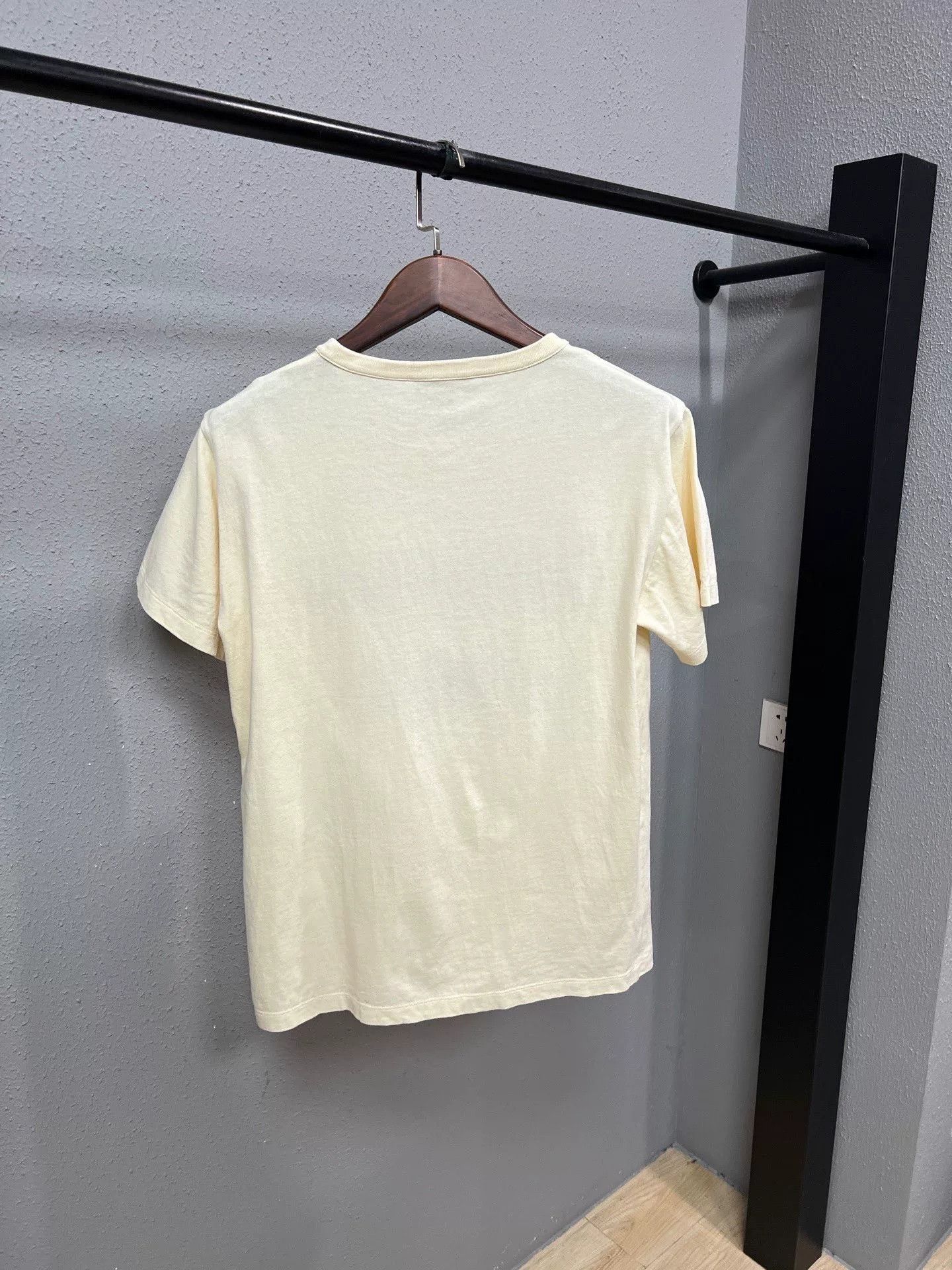 Louis Vuitton Louis Vuitton 2025 Distressed Slogan Chain Tee Size US M / EU 48-50 / 2 - 2 Thumbnail