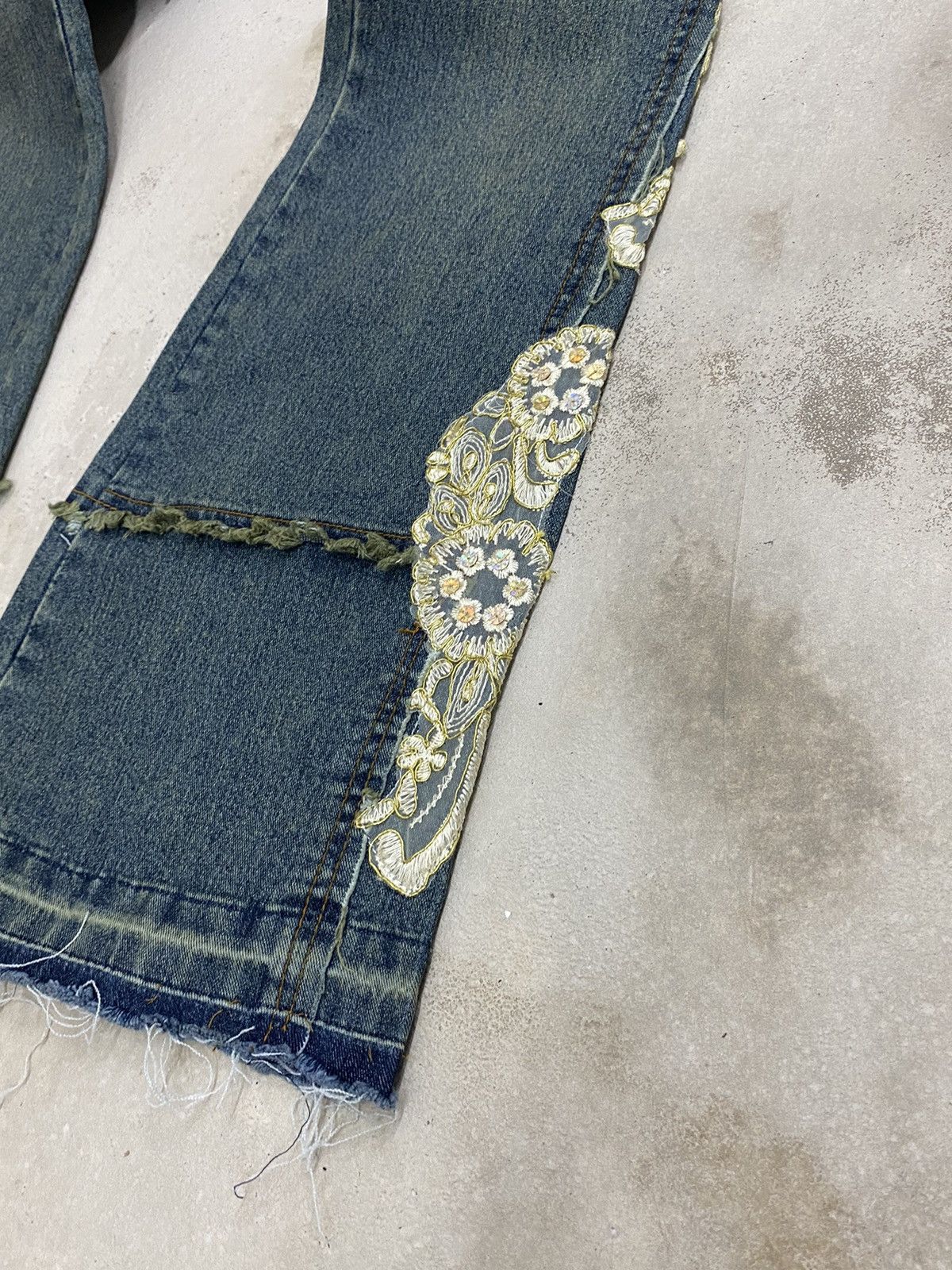 If Six Was Nine × Japanese Brand × Le Grande Bleu (L.G.B.) Flare Unisex PantoMime Mud Washed Embroid Flower Patchwork Size US 27 - 10 Thumbnail