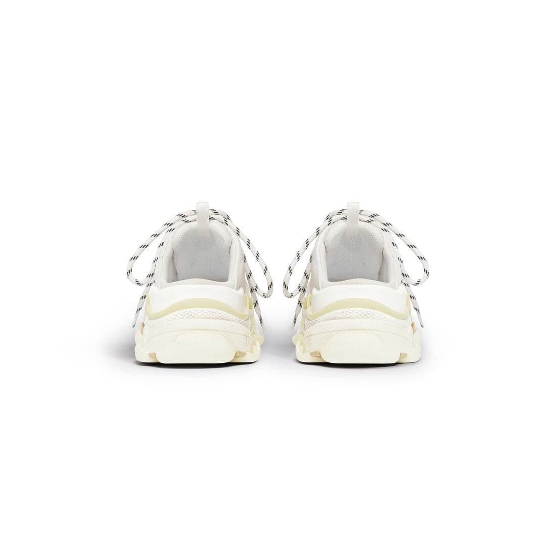 o1bcso1str1224 Triple S Mules in White