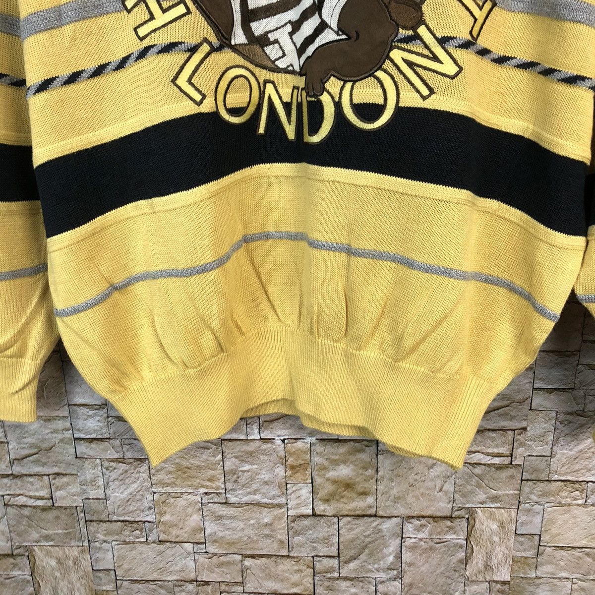 Hardy Amies × Vintage Hardy Amies Sport Yellow Sweatshirt #A484 Size US L / EU 52-54 / 3 - 6 Thumbnail