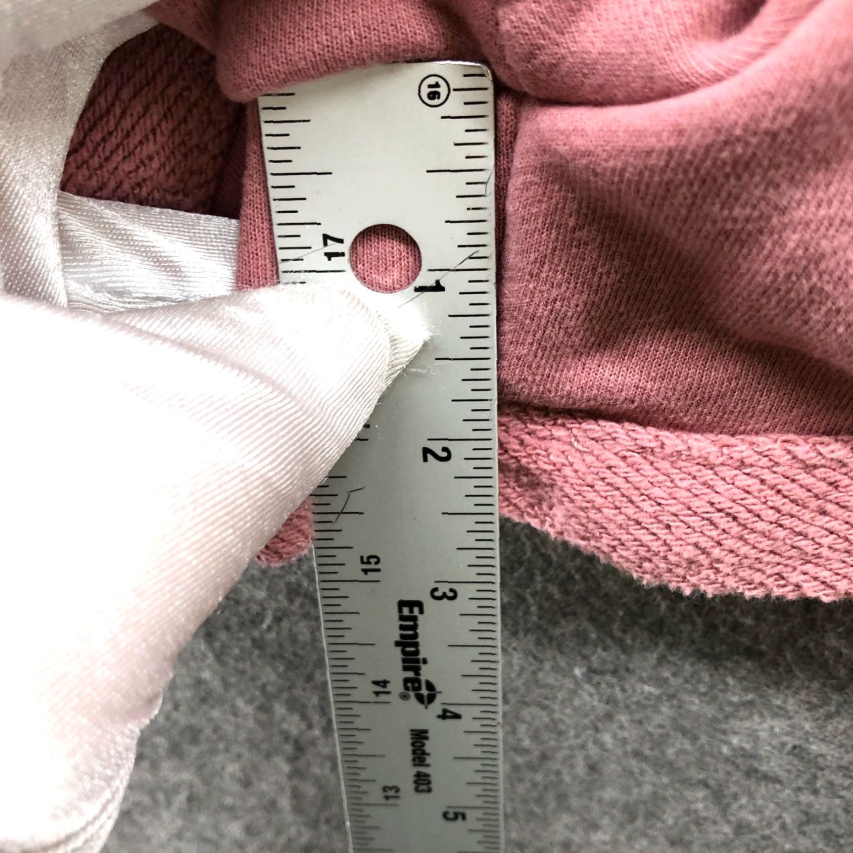 Abercrombie & Fitch Abercrombie & Fitch Pink Sweat Shorts Womens S High Rise Drawstring Casual Summer Fleece Size 28" / US 6 / IT 42 - 7 Thumbnail