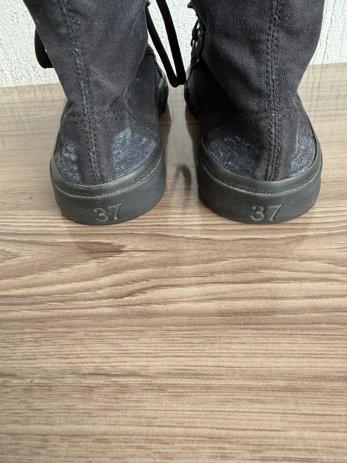 Balenciaga Distress paris sneaker Size US 7 / IT 37 - 15 Thumbnail