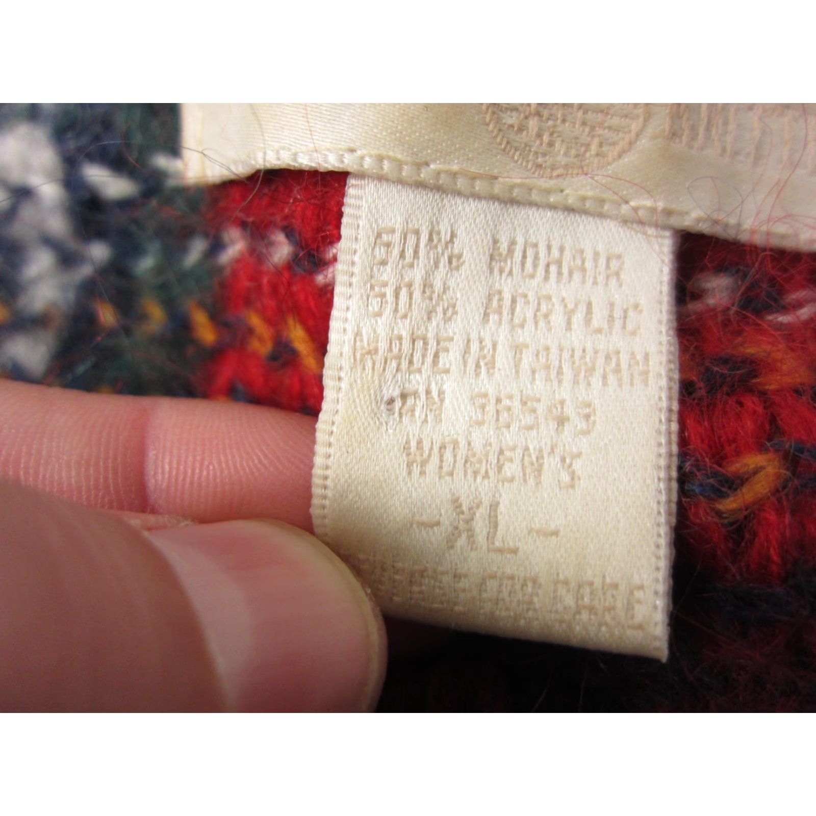 Vintage VINTAGE Cape Isle Cardigan Women XL Red Plaid Mohair 90s Knit Crew Neck Long Sleeve Buttoned Size XL / US 12-14 / IT 48-50 - 4 Thumbnail