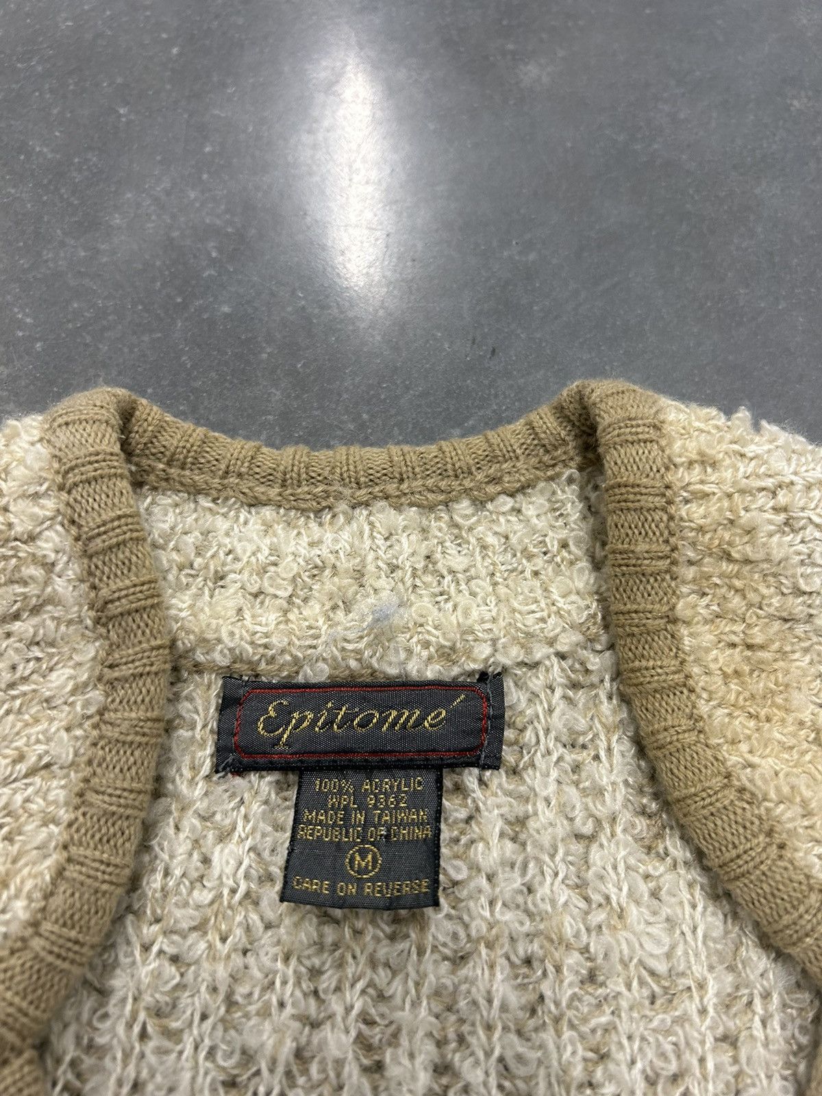 Vintage Vintage Cream and tan wool cardigan Size M / US 6-8 / IT 42-44 - 2 Thumbnail
