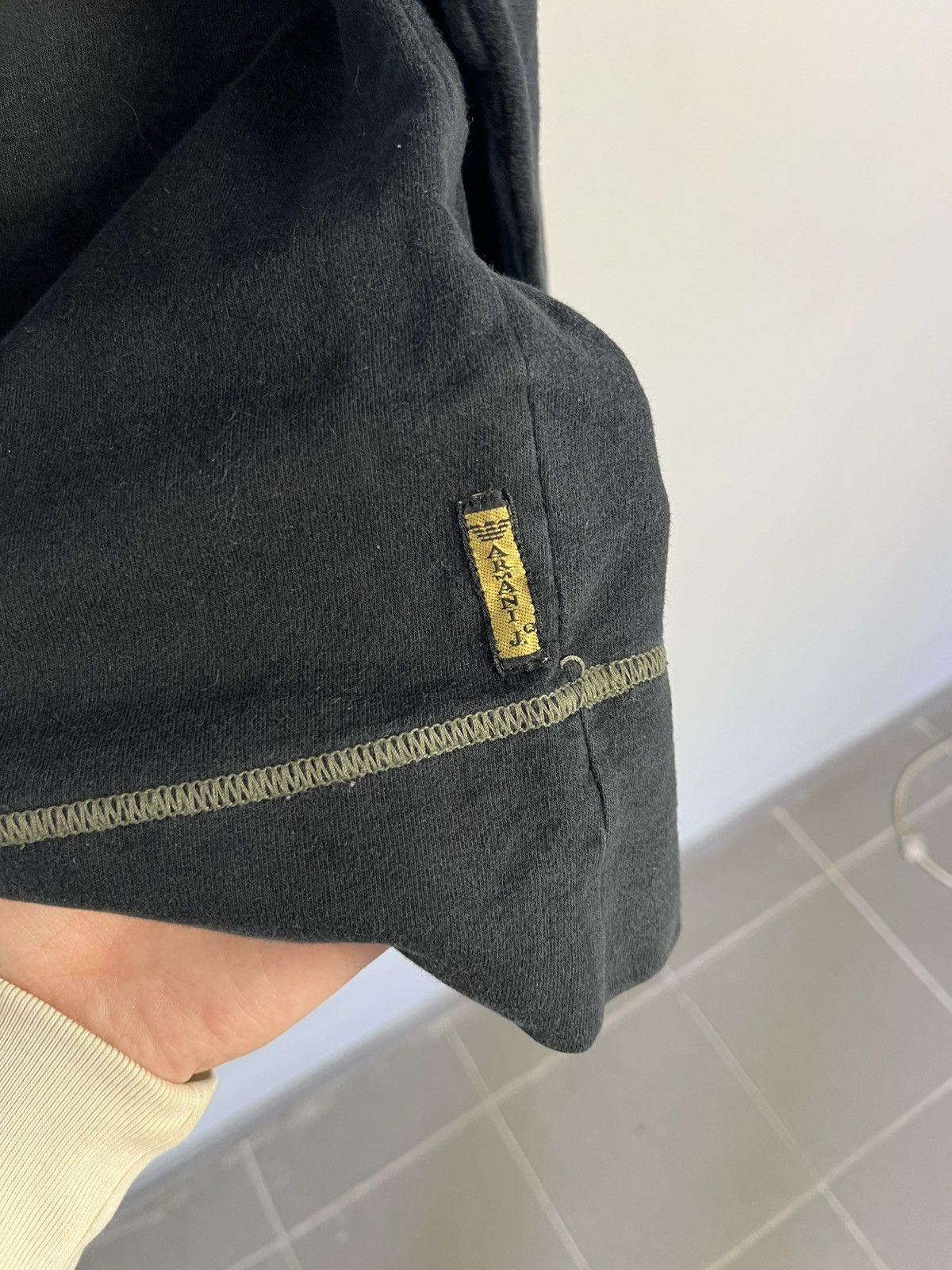Armani × Vintage Armani Jeans Vintage Faded Y2K Big Logo Cotton Sweatshirt Size US XL / EU 56 / 4 - 8 Thumbnail
