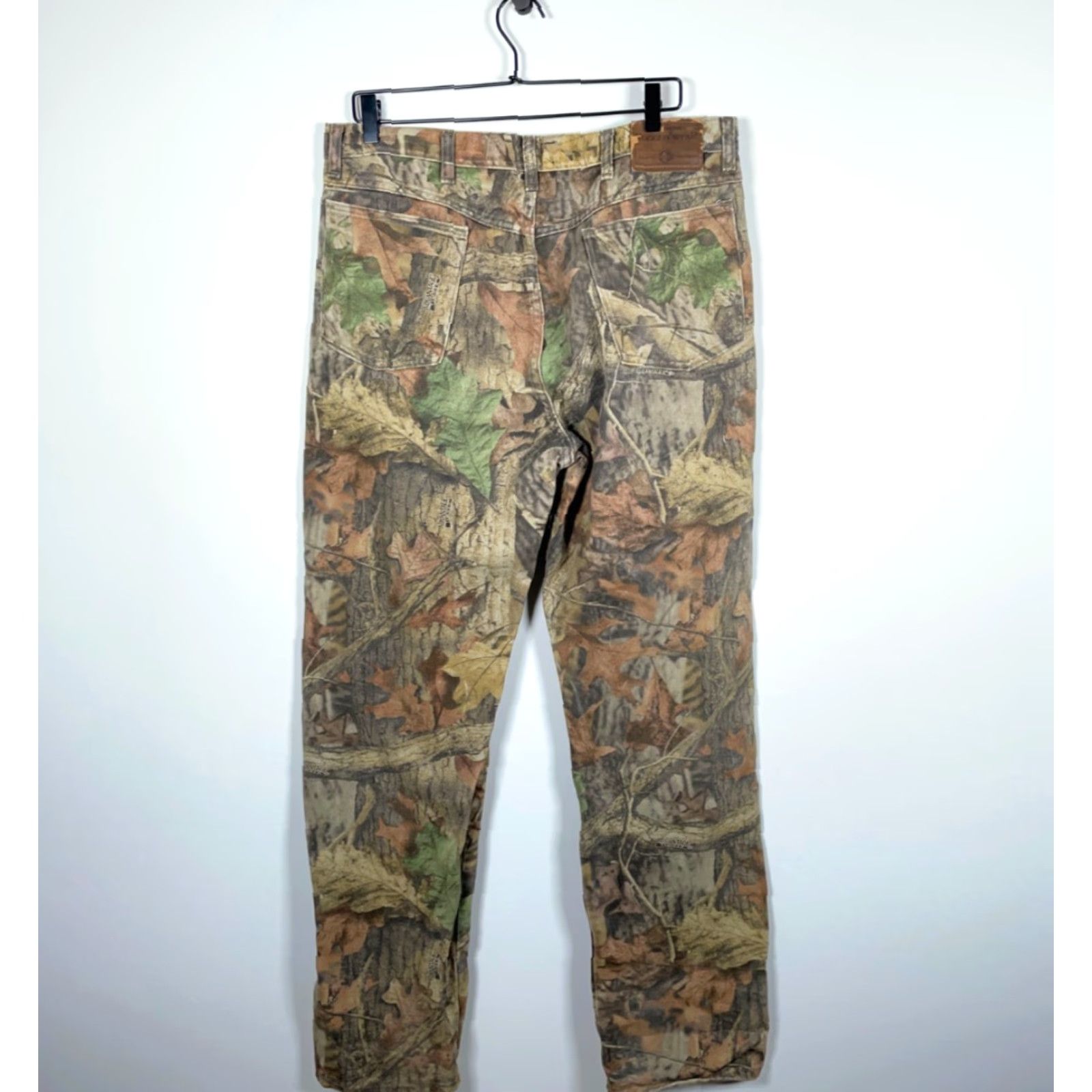 Wrangler VINTAGE Wrangler Rugged Wear Camouflage Jeans Men 36 Inseam 32 5/8 Size 36/34 Green Camouflage Denim 5-Pocket Tapered Regular Rise Mid 1990s Mens Size US 36 / EU 52 - 2 Thumbnail
