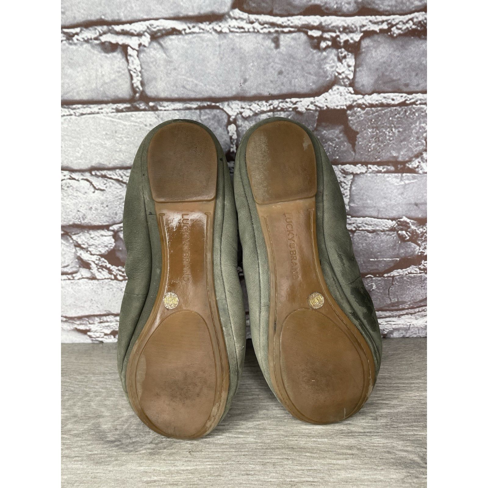 Lucky Brand Lucky Brand Olive Green Suede Erin Round Toe Ballet Flats Wo Size US 8.5 / IT 38.5 - 7 Thumbnail