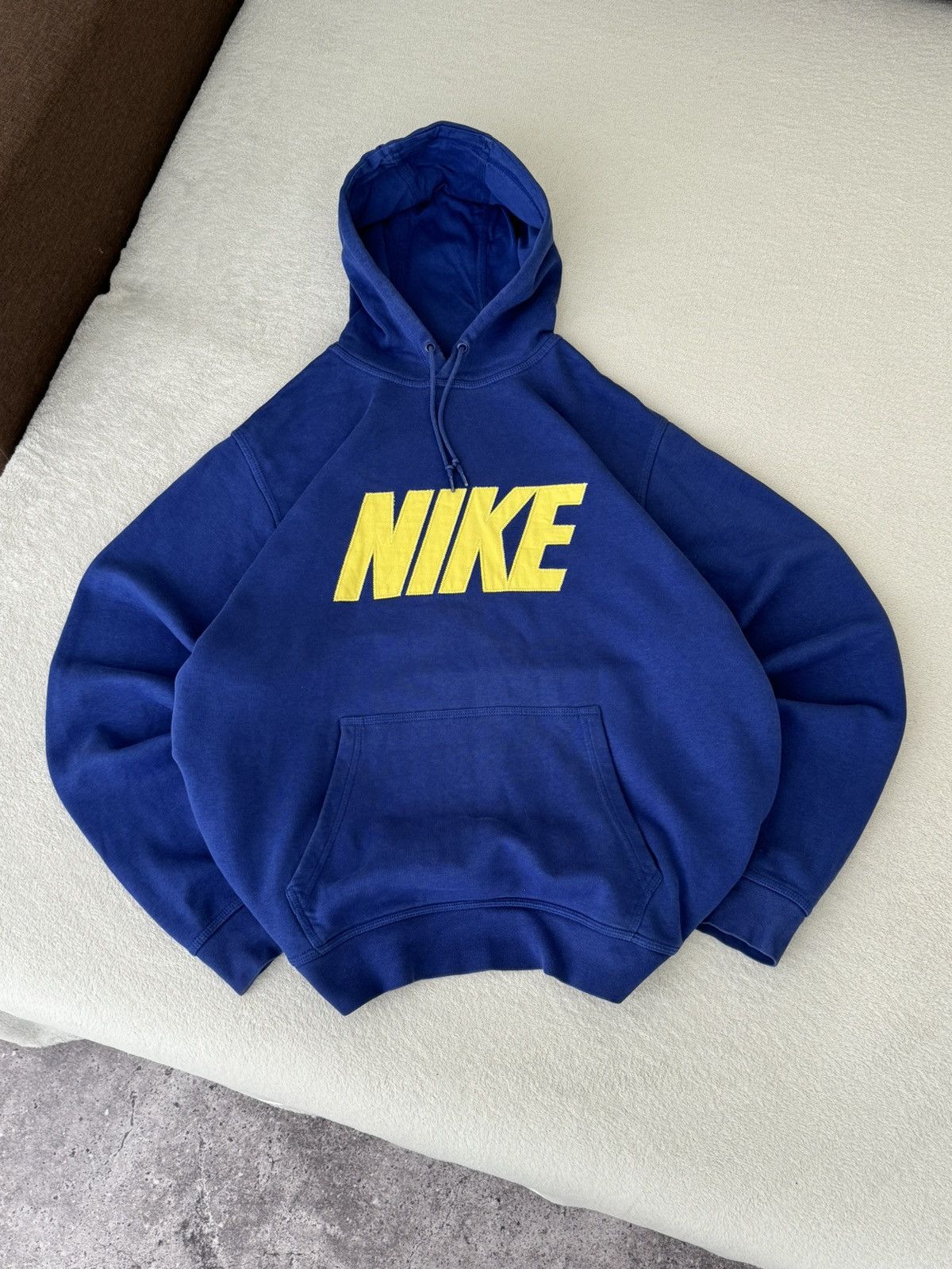 Nike × Vintage Vintage Nike Y2K swoosh oversized grey zip hoodie Size US XXL / EU 58 / 5 - 1 Thumbnail