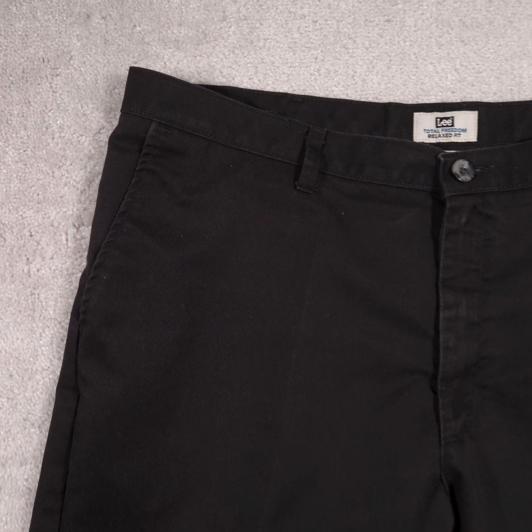 Lee Lee Total Freedom Pants Mens 40x30 Black Relaxed Fit Chino Straight Leg Casual Size US 40 / EU 56 - 3 Thumbnail