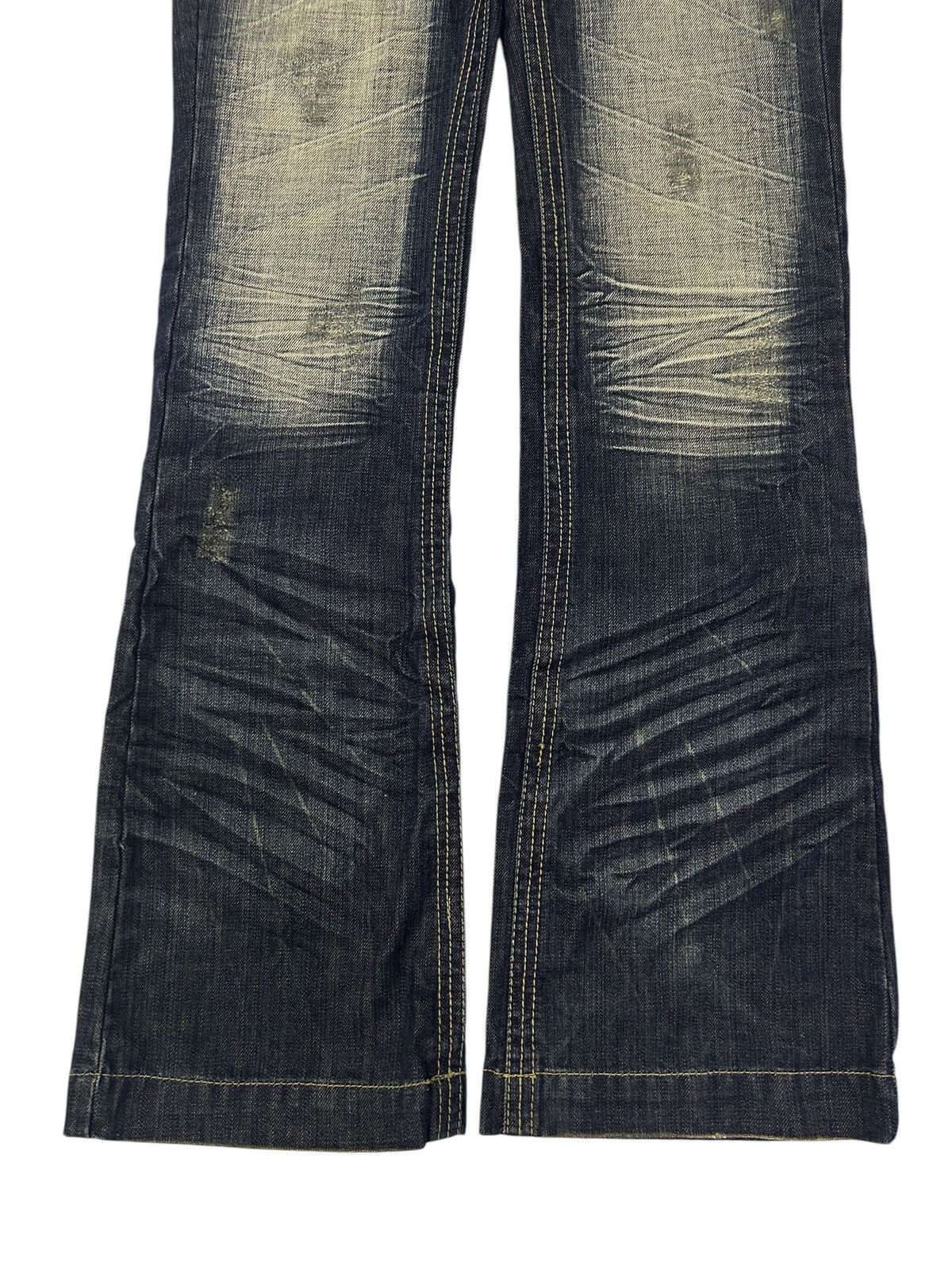 Japanese Brand × Vintage Japanese Fazbee Vintage Flare Sand Wash Denim Jeans Size US 29 - 7 Thumbnail