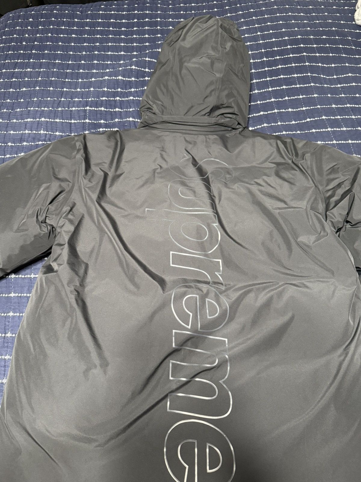 Supreme GORE-TEX 700-Fill Down Parka (FW21)
