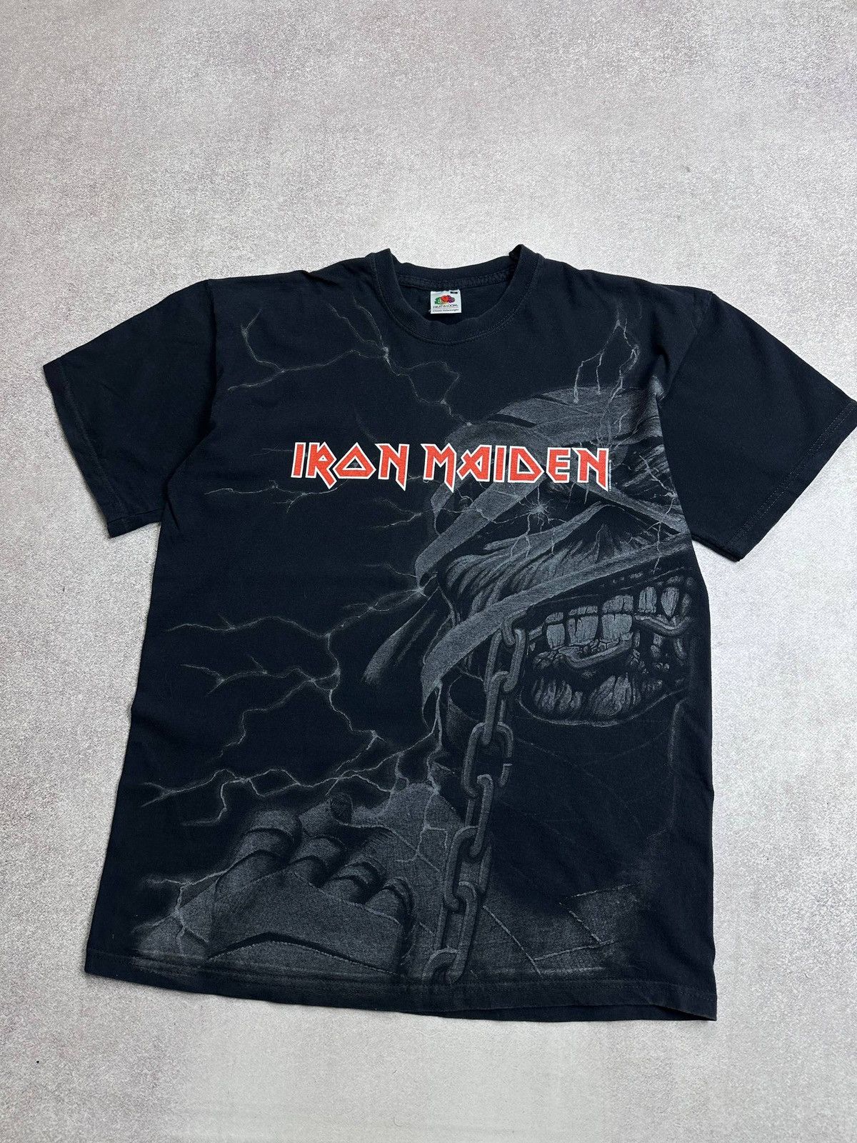Band Tees Vintage 00s Iron Maiden The Trooper All Over Band T-shirt M Size US M / EU 48-50 / 2 - 2 Thumbnail