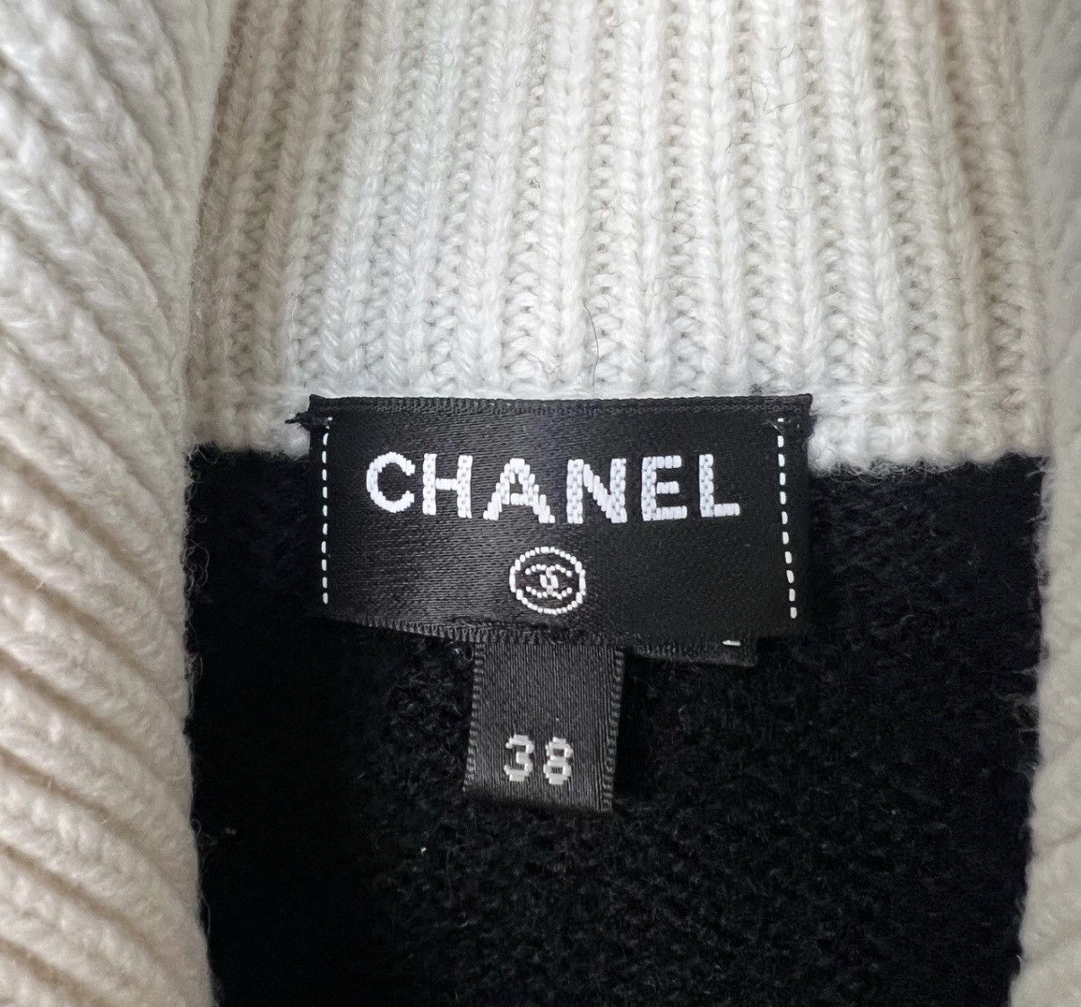Chanel Chanel Black & White Checkerboard Half-Zip Sweater K12 Size XS / US 0-2 / IT 36-38 - 6 Thumbnail