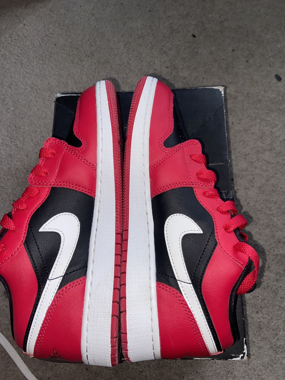 Jordan Brand Jordan 1 lows Size US 5.5 / IT 35.5 - 7 Thumbnail