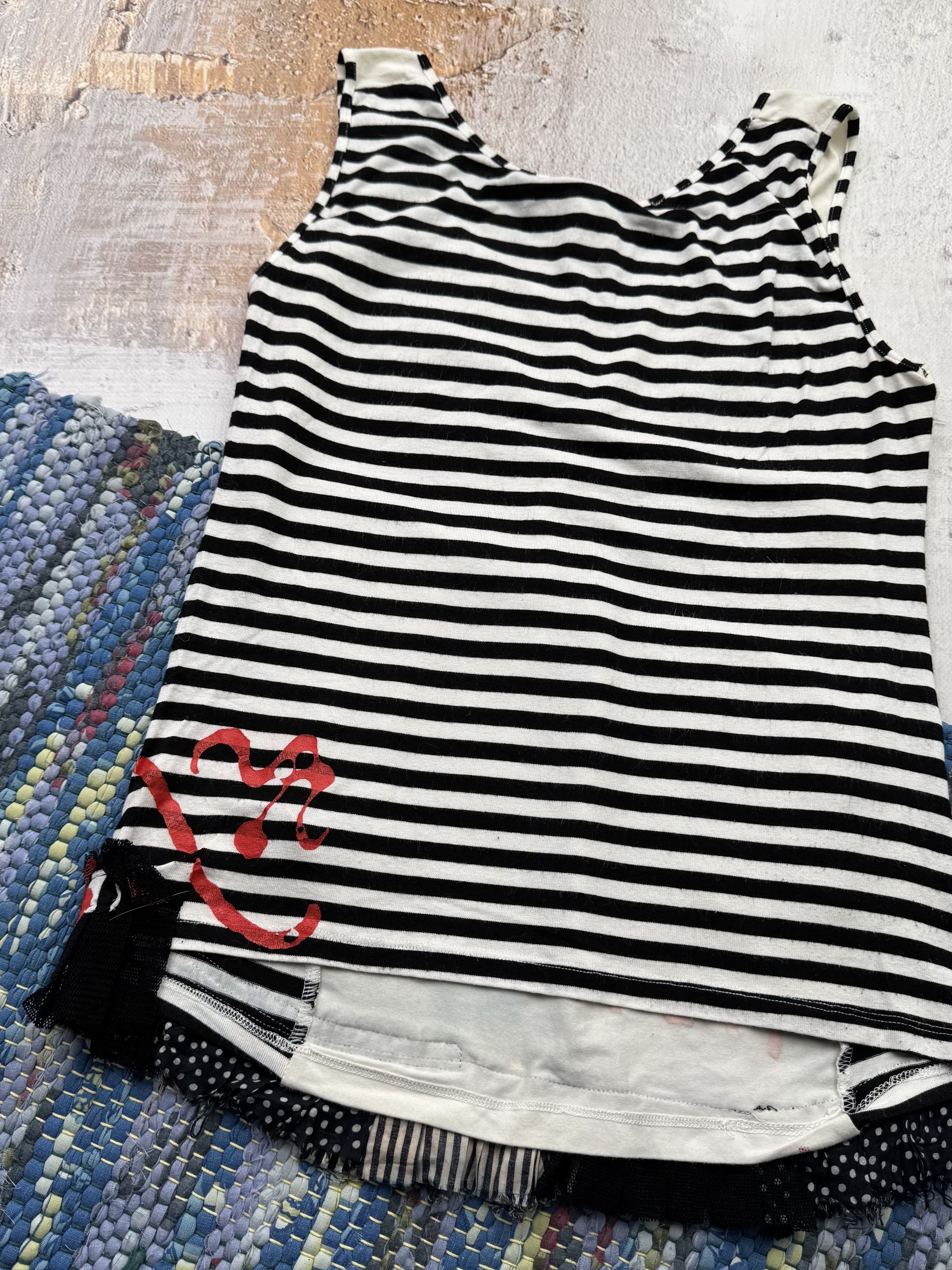 Japanese Brand Vintage Tank Top D15 A767(512) Size S / US 4 / IT 40 - 6 Thumbnail