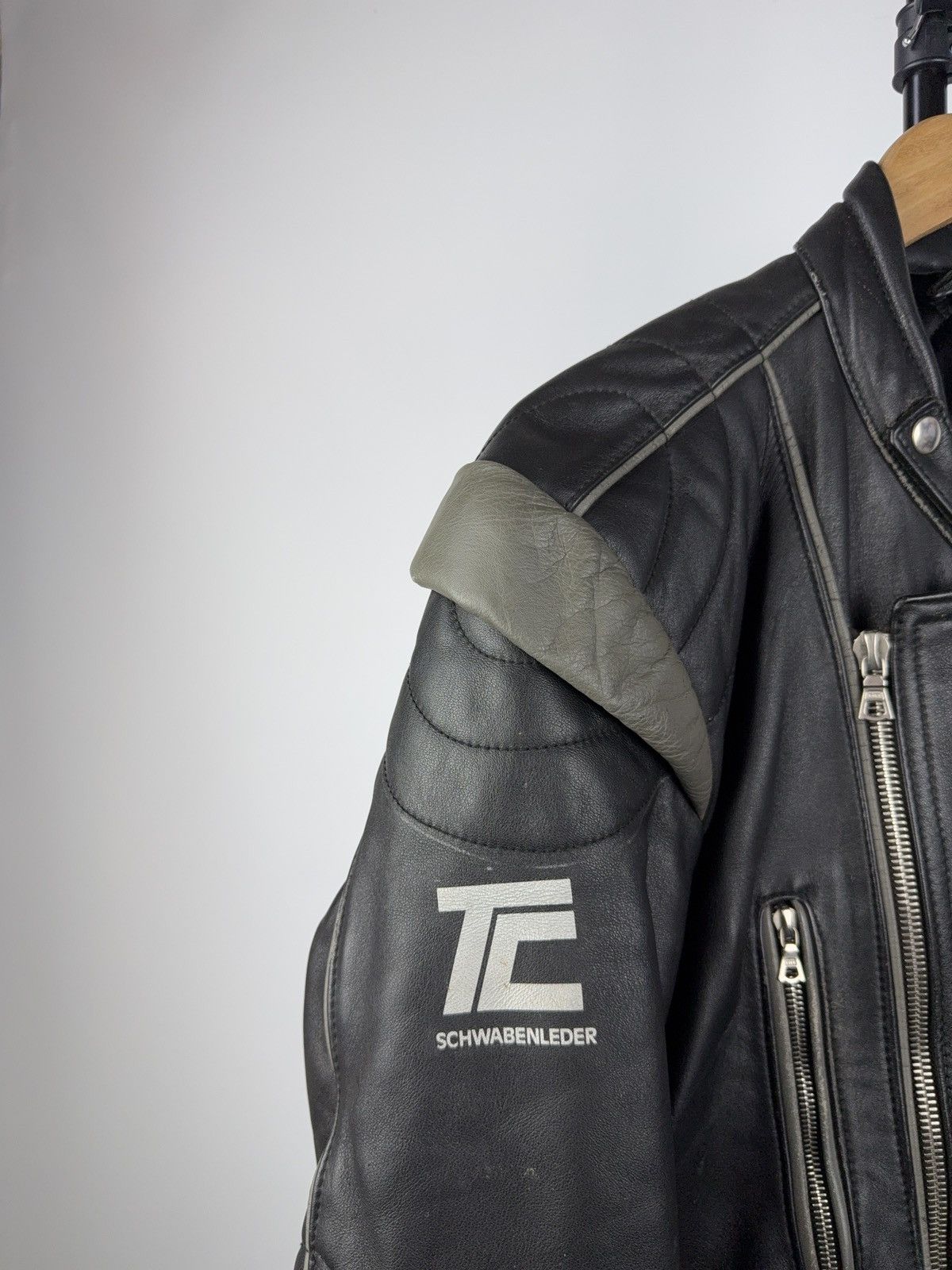 Other Vintage Schwabenleder German Biker Jacket Quilted Leather Size US L / EU 52-54 / 3 - 6 Thumbnail