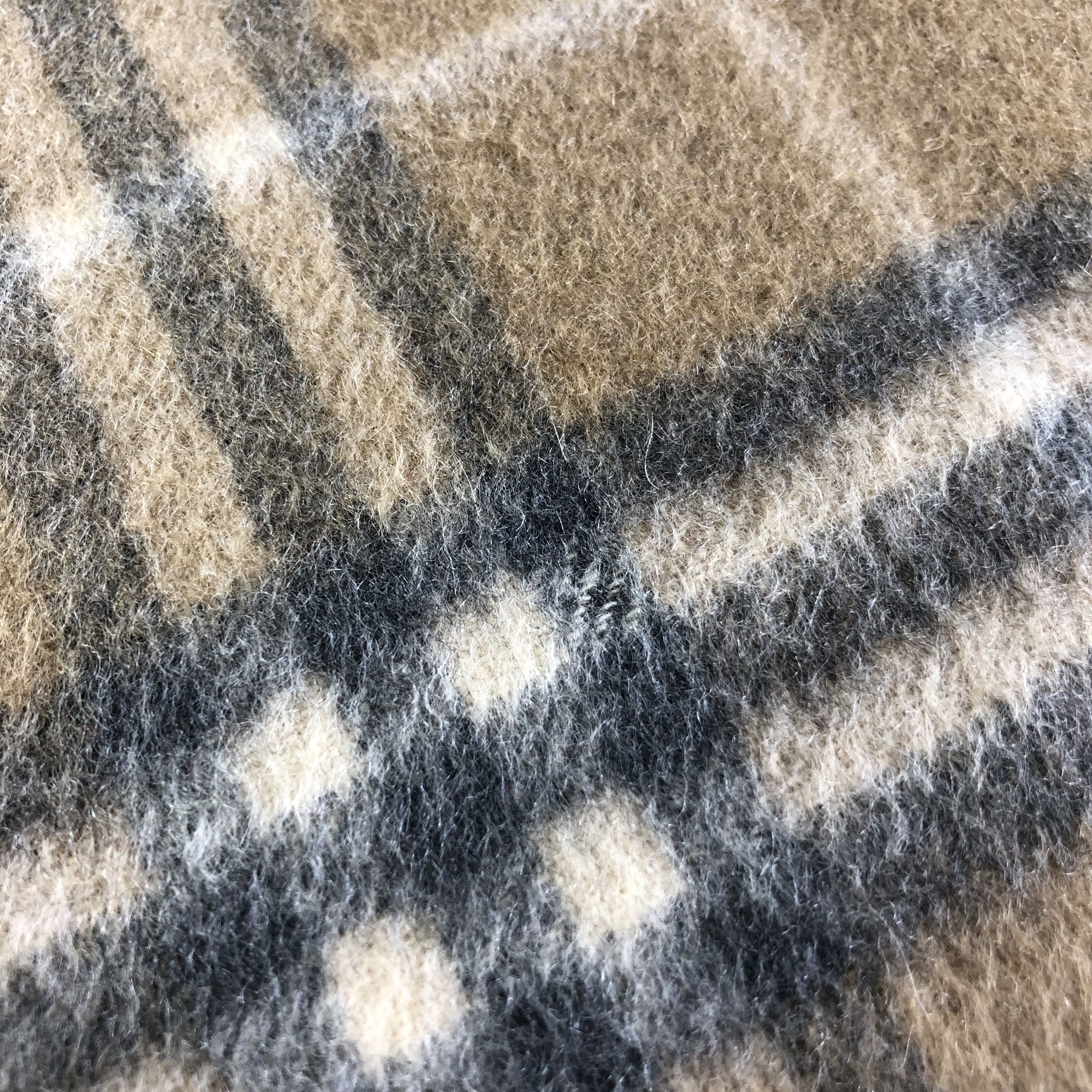 Burberry Burberrys Nova Check Cashmere Scarf Muffler Neckwear V2538 Size ONE SIZE - 11 Thumbnail