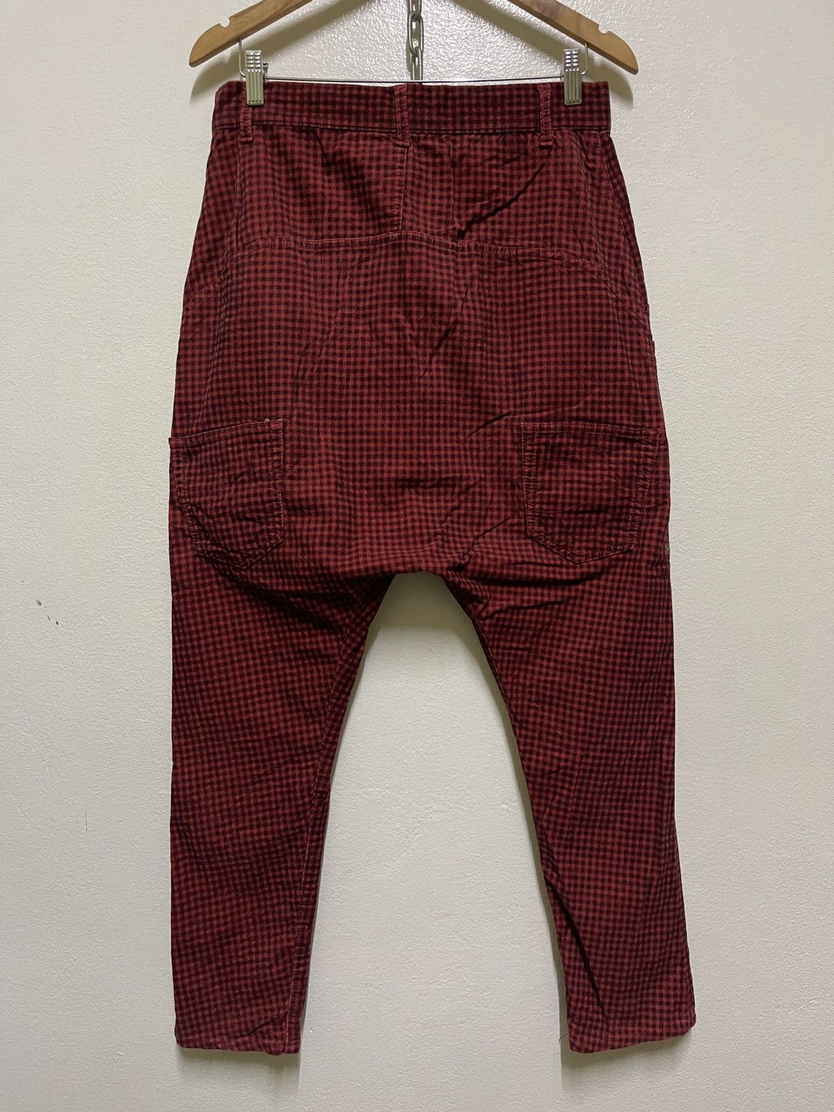 Issey Miyake × mercibeaucoup Mercibeaucoup Red Velvet Carrot Pants Size 31" - 9 Thumbnail