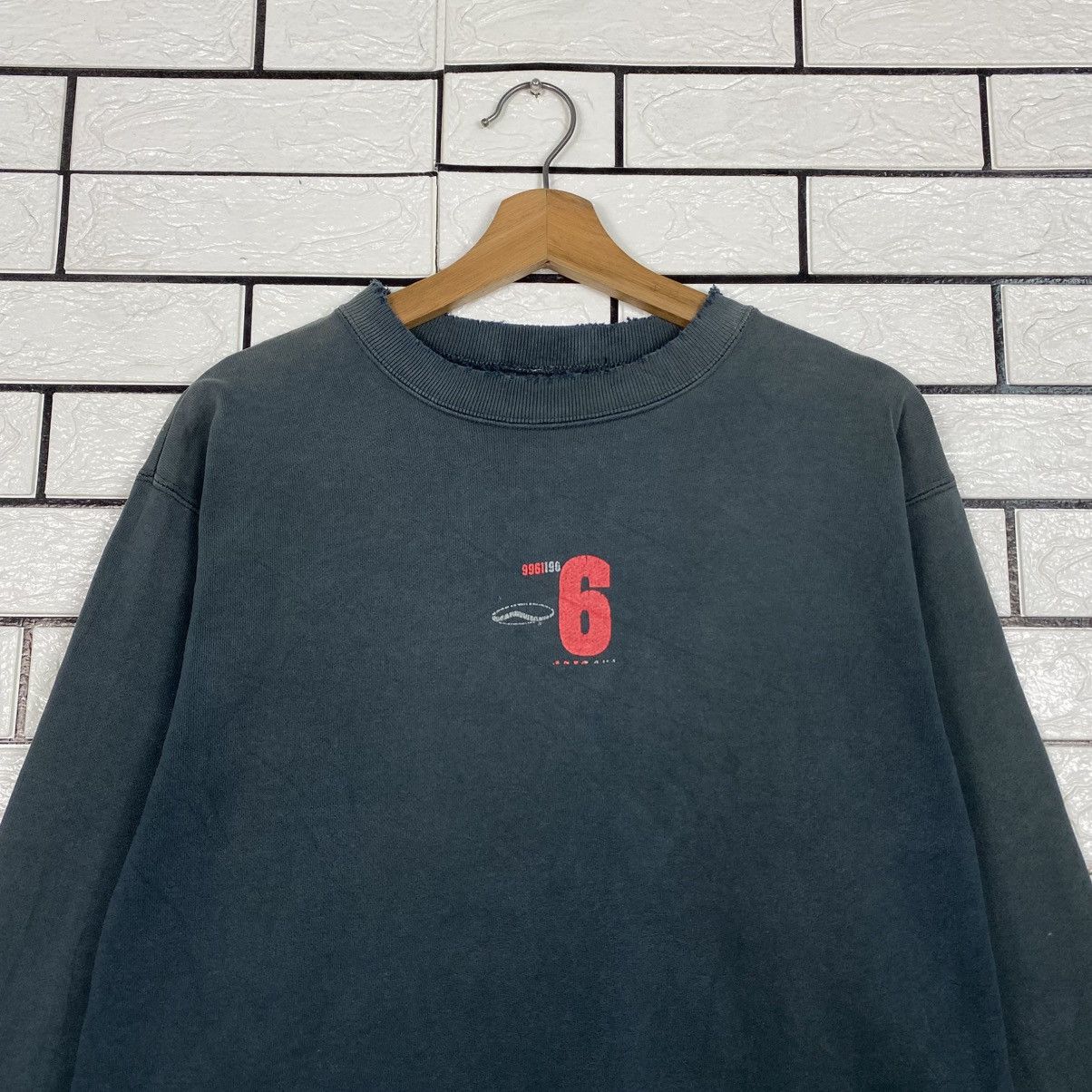 Japanese Brand Vintage Sweatshirt Vans Big Logo Size US M / EU 48-50 / 2 - 4 Thumbnail