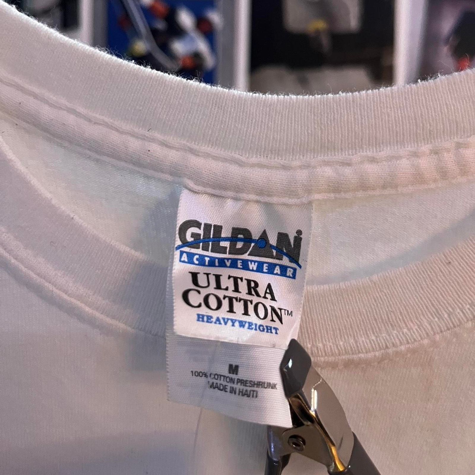 Gildan Y2k retro california car Size US M / EU 48-50 / 2 - 3 Thumbnail