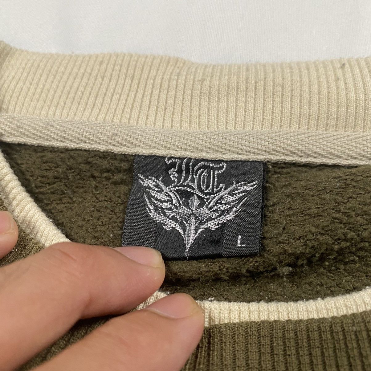 Japanese Brand Vintage y2k Lustre Cross Tattoo Boxy Crewneck Size US M / EU 48-50 / 2 - 9 Thumbnail