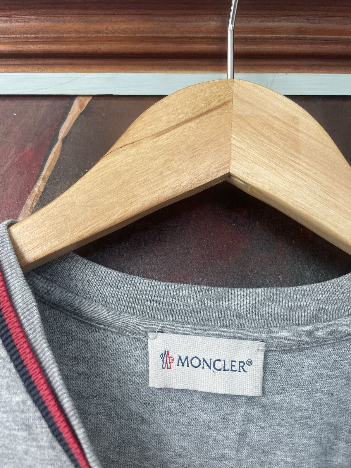 Moncler Moncler tee women mini logo designer high end streetwear Size S / US 4 / IT 40 - 3 Thumbnail