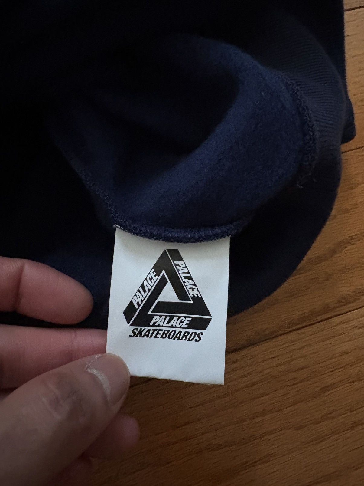 Palace Palace Skateboard OG P3 CREW FOX SIZING S/S 26 Description Size US M / EU 48-50 / 2 - 18 Thumbnail