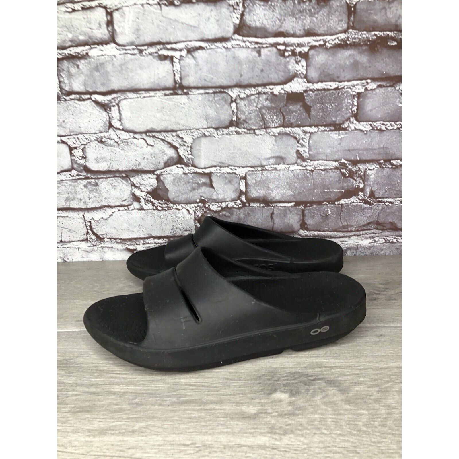 Other OOFOS Black Rubber Lightweight Recovery Slides Sandals Women Size US 10 / IT 40 - 10 Thumbnail