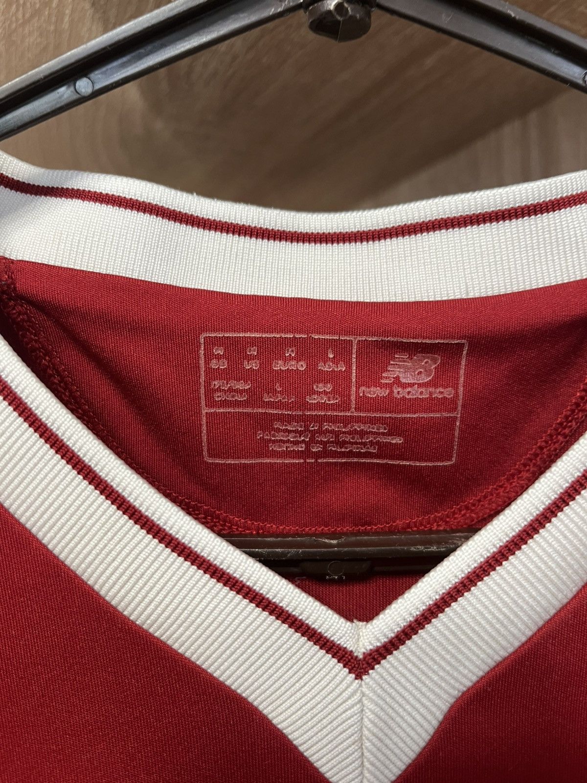 New Balance Liverpool jersey season 17/18 size M #11 Size US M / EU 48-50 / 2 - 3 Thumbnail