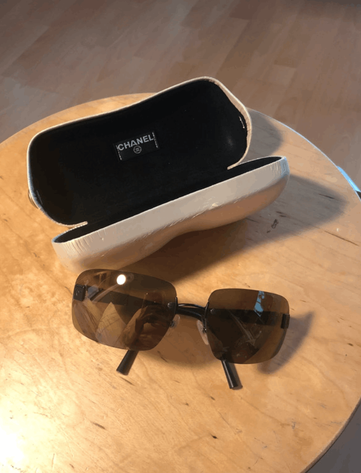 Chanel Chanel Sunglasses 4026 Rhinestone Logo Rimless Vintage 4017 Size ONE SIZE - 2 Thumbnail