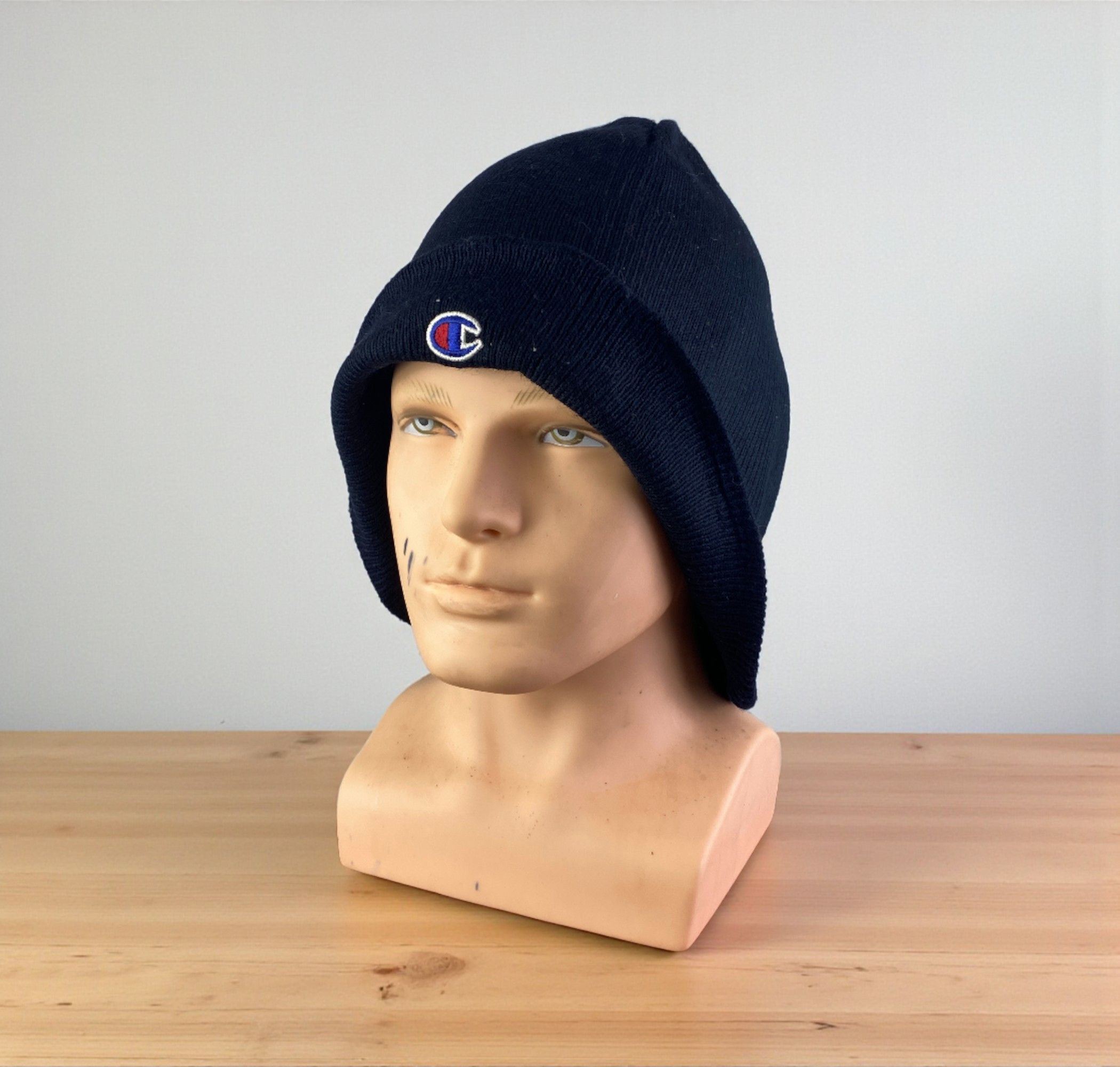 Champion Vintage Champion Beanie / Winter Hat / Snow Cap BA0200 Size ONE SIZE - 1 Thumbnail