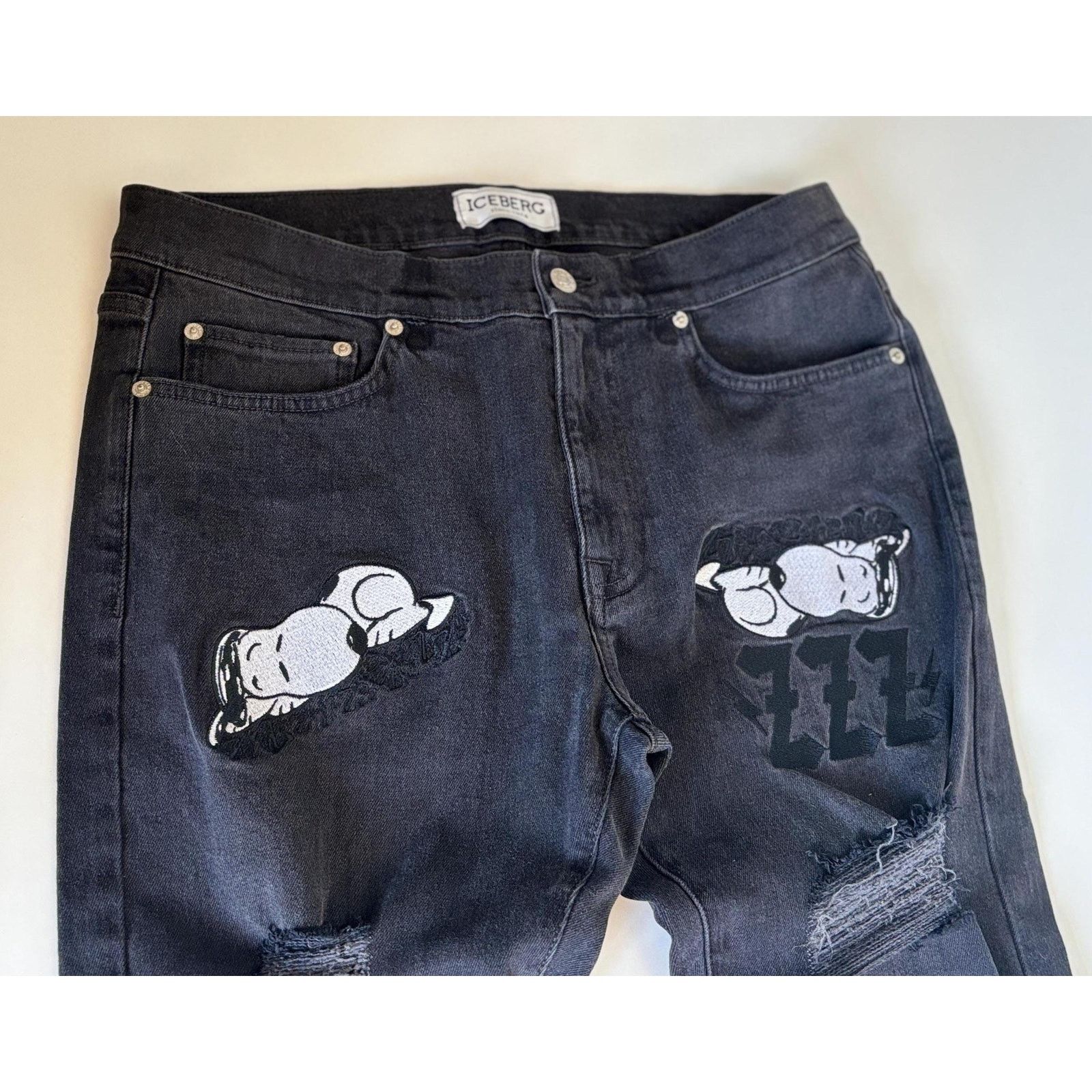 Iceberg Vintage Iceberg Snoopy Jeans W30 Black Denim Italian Designe Size US 30 / EU 46 - 4 Thumbnail