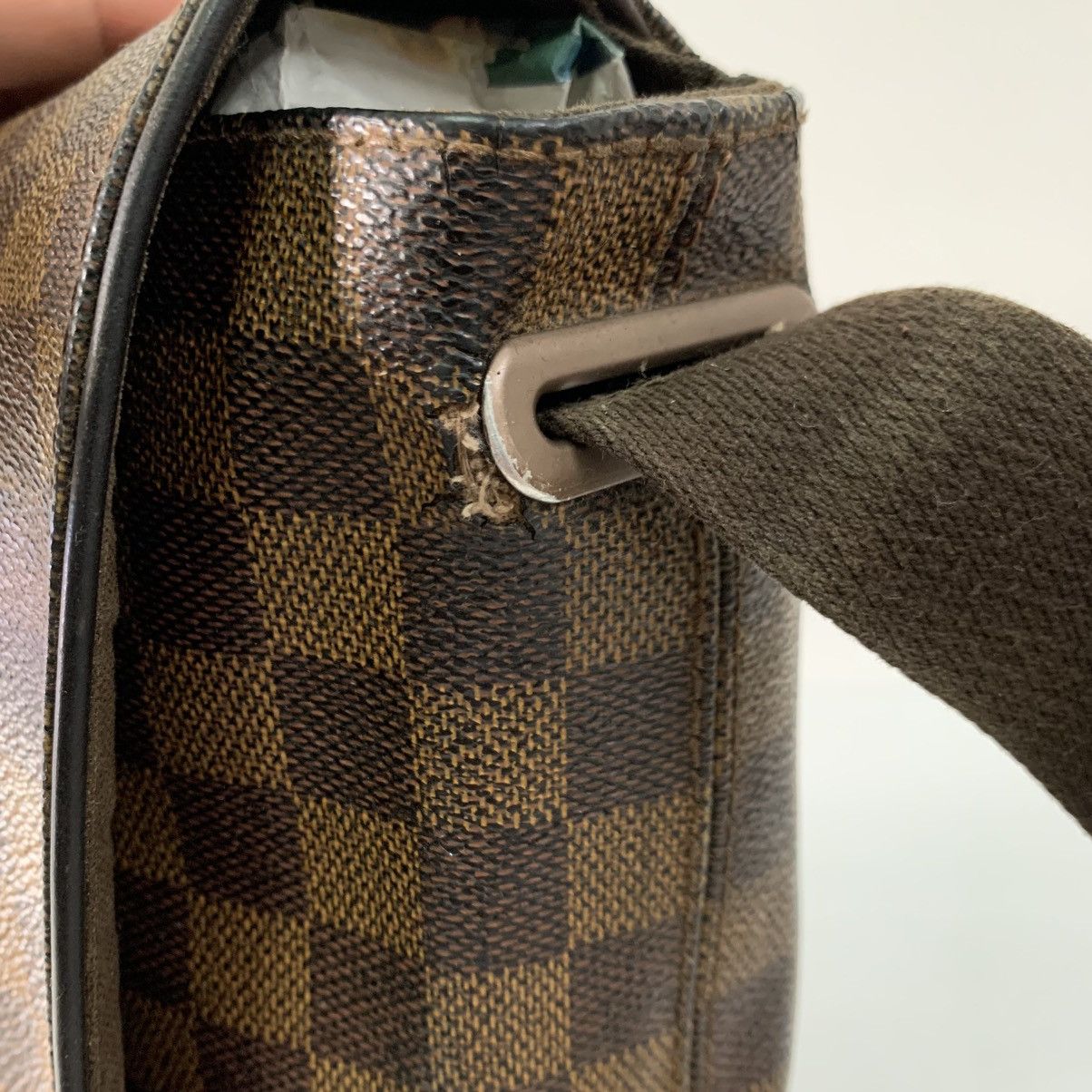 Louis Vuitton Louis Vuitton Damier Ebene Mesengger Size ONE SIZE - 8 Thumbnail