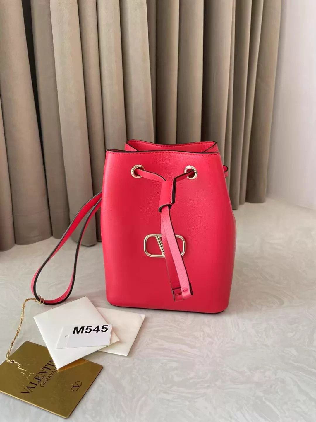 Valentino Valentino Festive Red Drawstring Bucket Bag M545 Size ONE SIZE - 5 Thumbnail