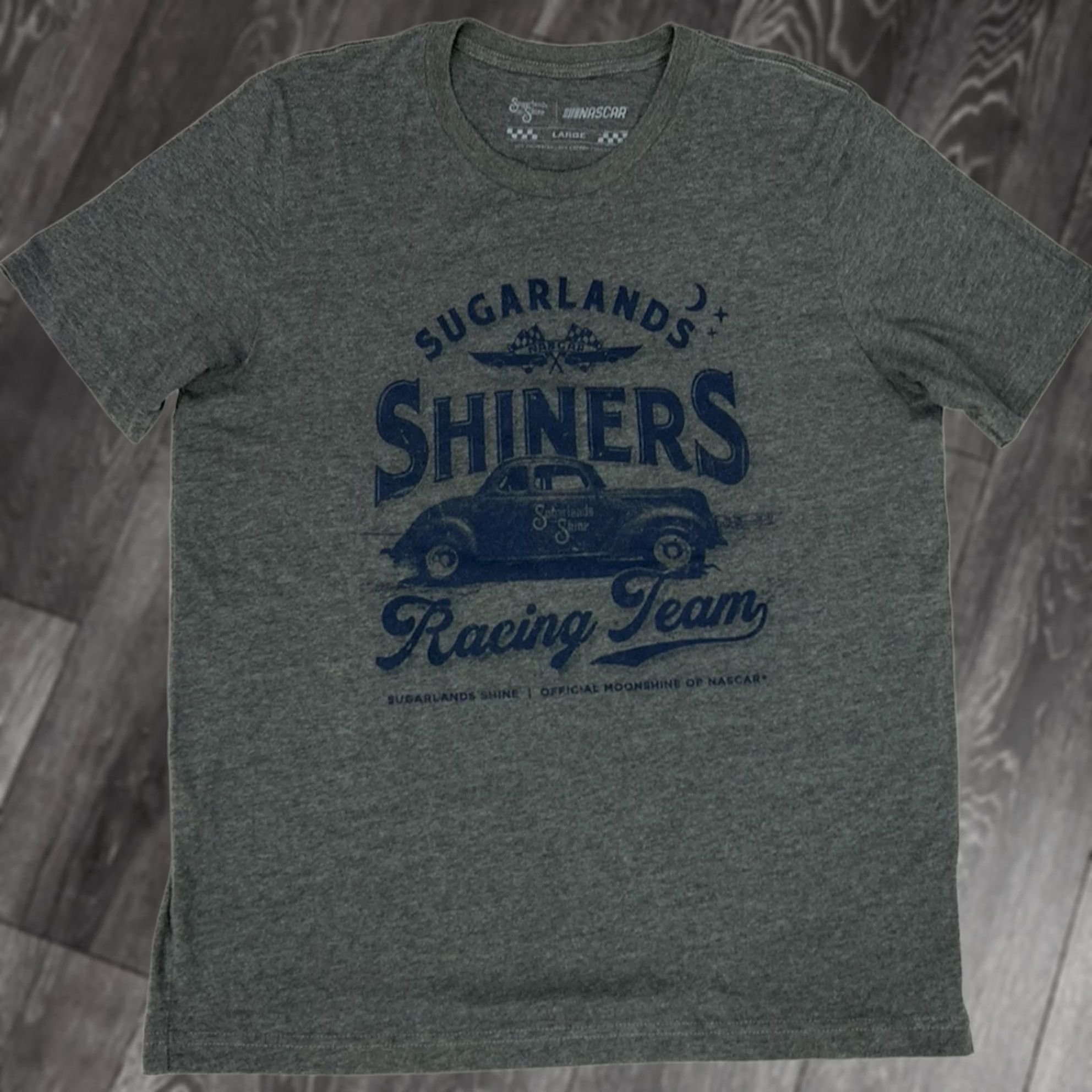 NASCAR VINTAGE Nascar Sugarlands Shiners Racing Team Graphic T-shirt Men Large Gray Moonshine Size US L / EU 52-54 / 3 - 1 Thumbnail