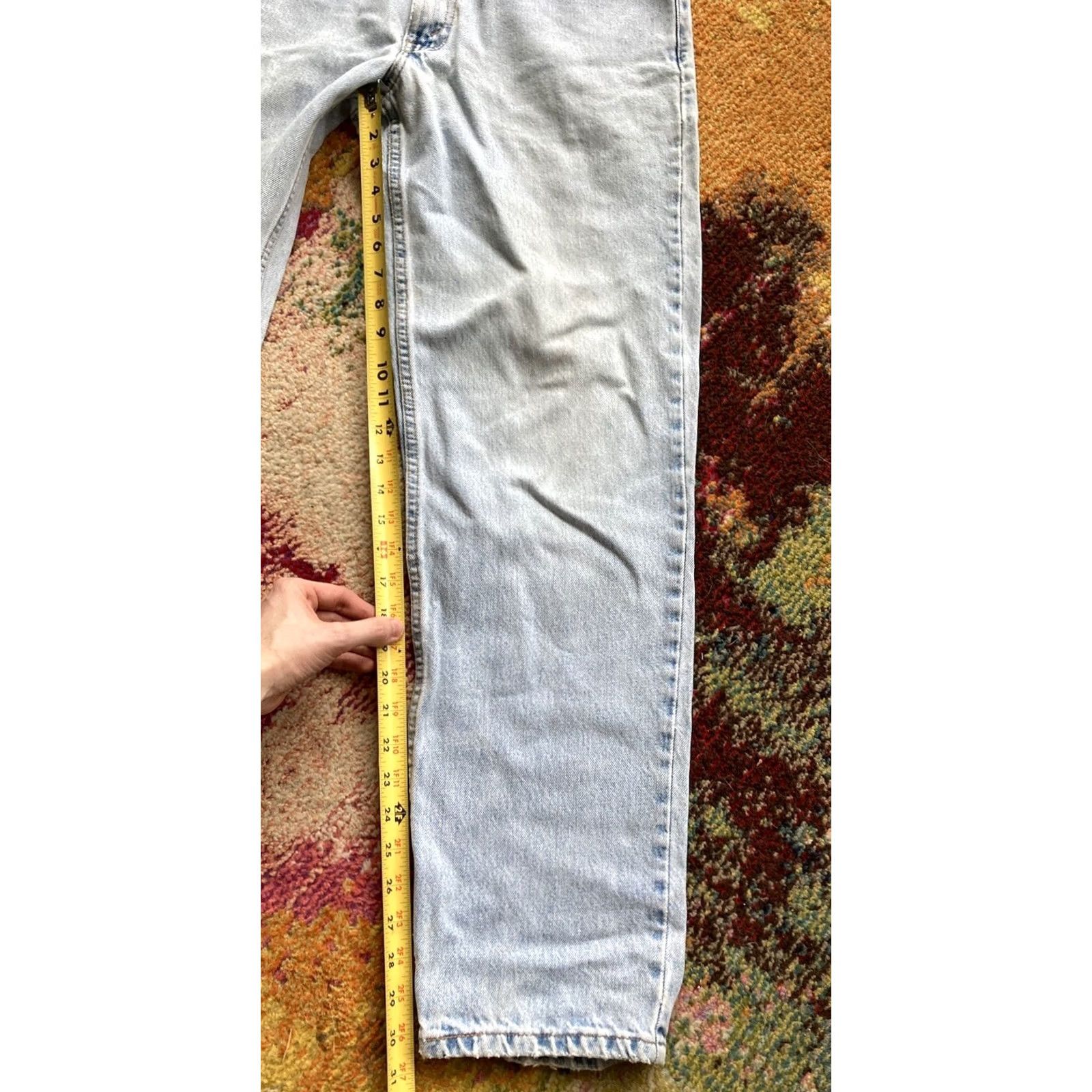 Levi's VINTAGE Levi's 550 Jeans Mens 33x32 (Fits 31x31) Light Wash Relaxed Tapered USA Made 80s 90s Western Size US 33 - 4 Thumbnail