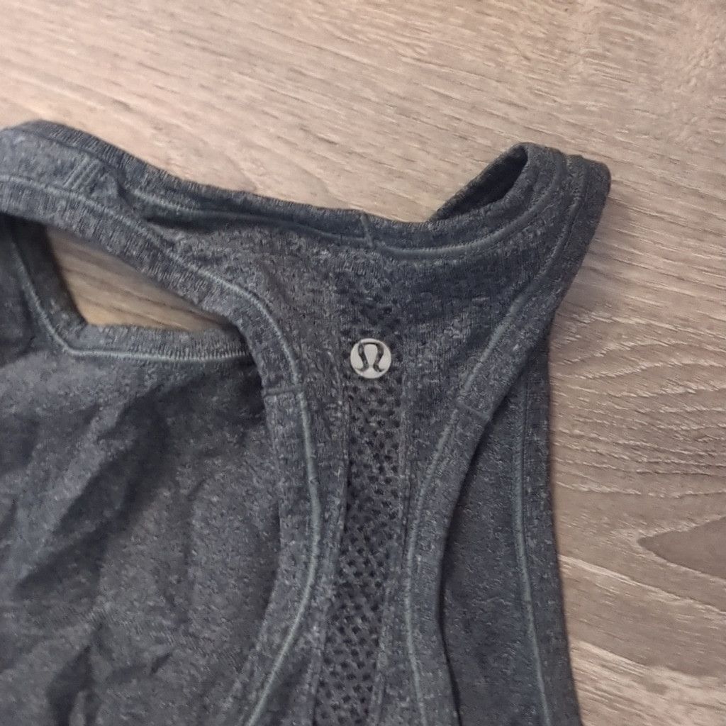 Lululemon Lululemon gray swiftly size 8 Size M / US 6-8 / IT 42-44 - 4 Thumbnail