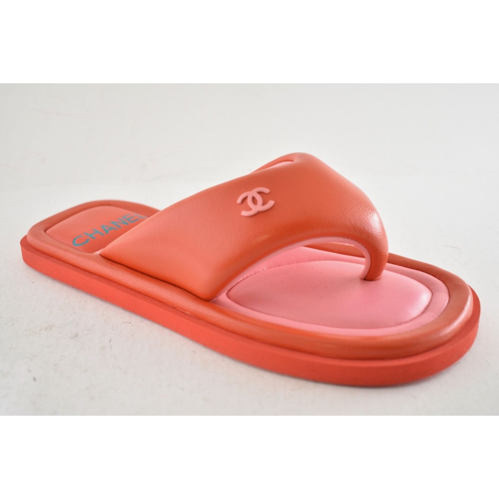 Chanel Chanel 22P Pink Red Lambskin Padded Pool Thong Logo Size US 7 / IT 37 - 4 Thumbnail