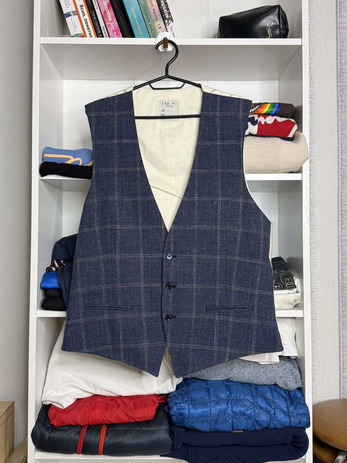L.B.M. 1911 L.B.M. 1911 check pattern blue mens wool vest Size US L / EU 52-54 / 3 - 1 Thumbnail