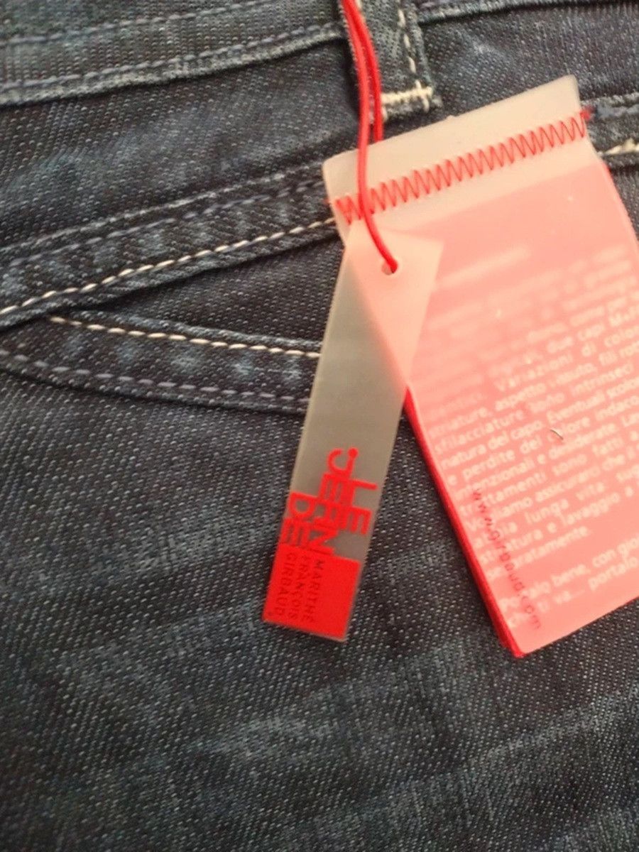 Marithe + Francois Girbaud Marithé + François Girbaud Technical Denim Shorts NWTArchive Size 30" / US 8 / IT 44 - 7 Thumbnail