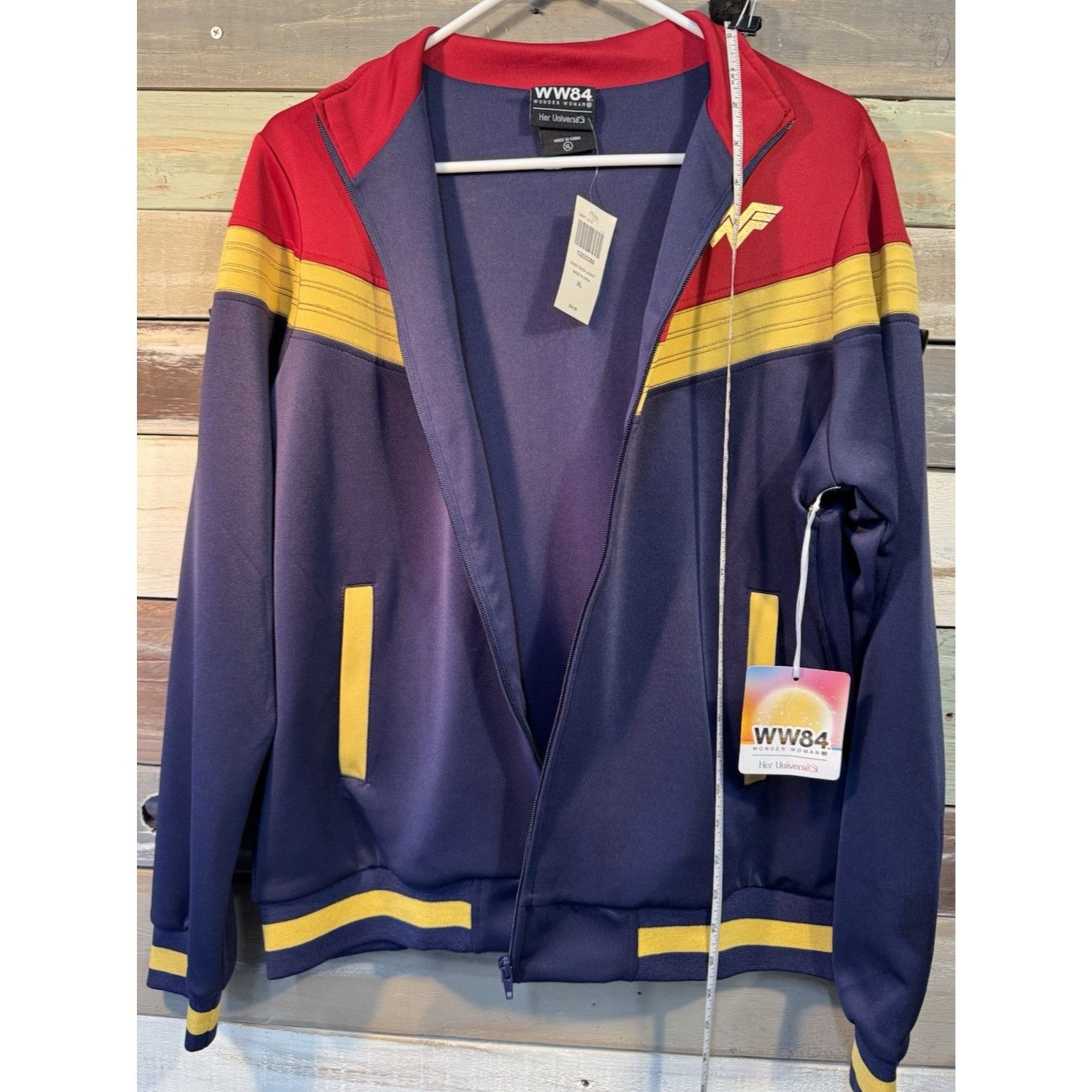 DC Comics Her Universe DC Wonder Woman WW84 Women’s Full Zip Track Ja Size XL / US 12-14 / IT 48-50 - 10 Thumbnail