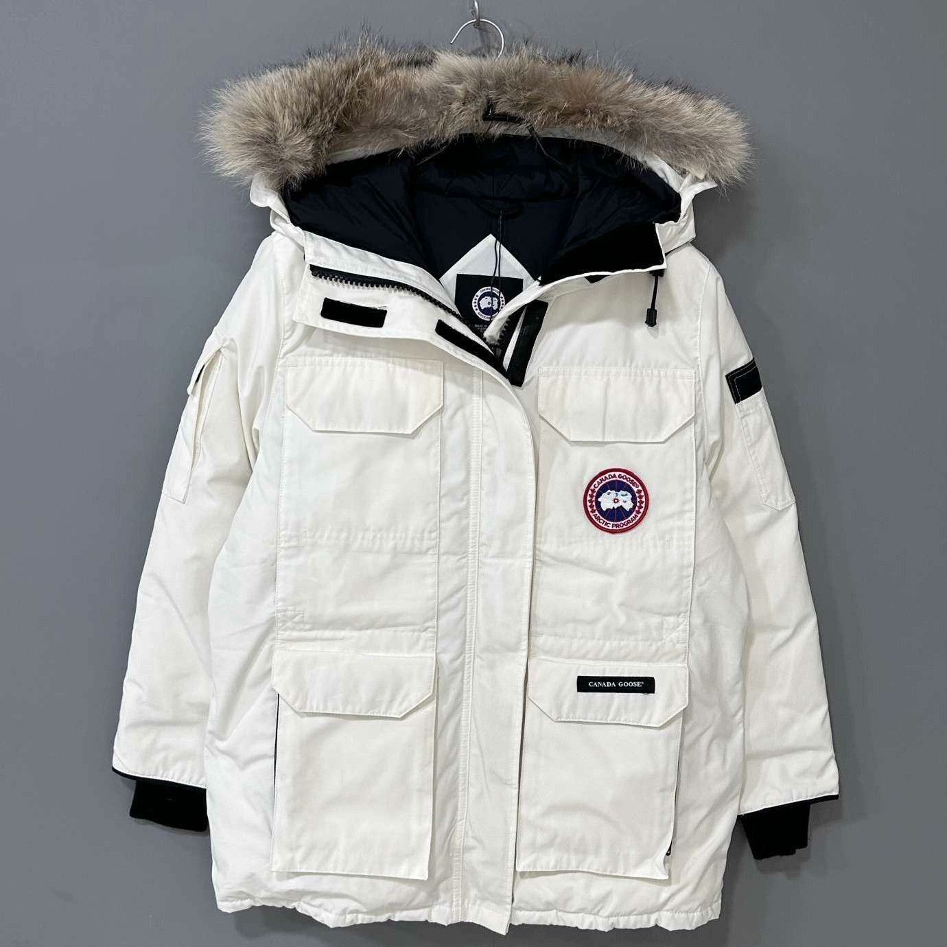 Canada Goose Canada Goose Down White Heavy Coat l Men Size US L / EU 52-54 / 3 - 1 Thumbnail