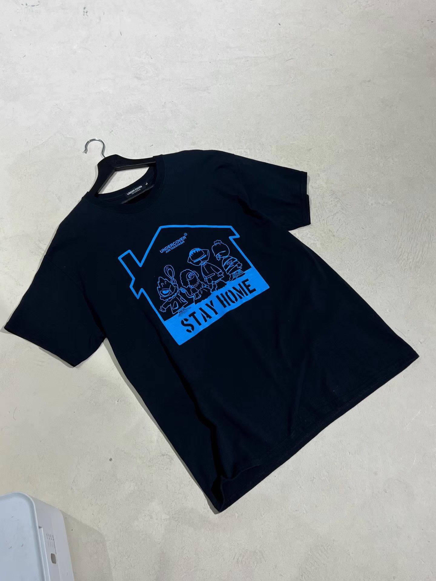 Undercover Undercover MascotsThroughThe Ages Short Sleeve T‑shirt Q13 Size US L / EU 52-54 / 3 - 4 Thumbnail