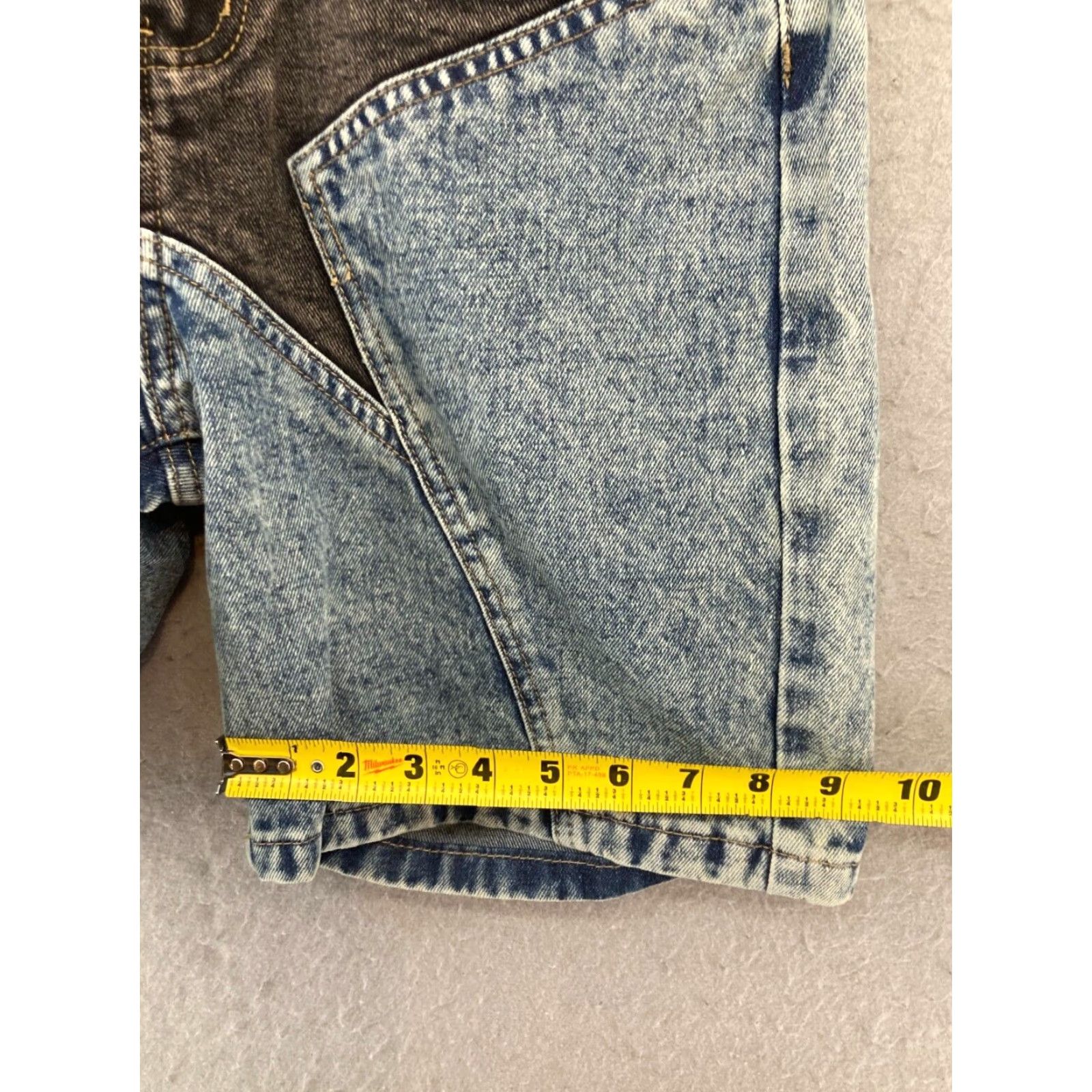 Vintage VINTAGE Vamtac Womens Shorts 27 Denim Star Hi Rise Mom Adult Regular Medium Blue Stars 90s Womens Size 27" / US 4 / IT 40 - 5 Thumbnail