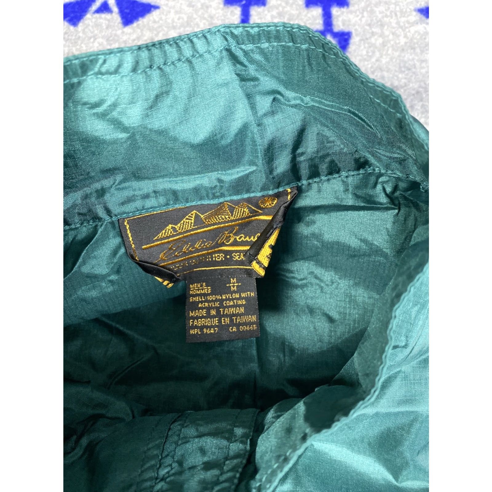 Eddie Bauer VINTAGE Eddie Bauer Windbreaker Jacket Mens M 90s Green Nylon Anorak Light, Jacket, Mens, M, Green, 90s Size US M / EU 48-50 / 2 - 3 Thumbnail