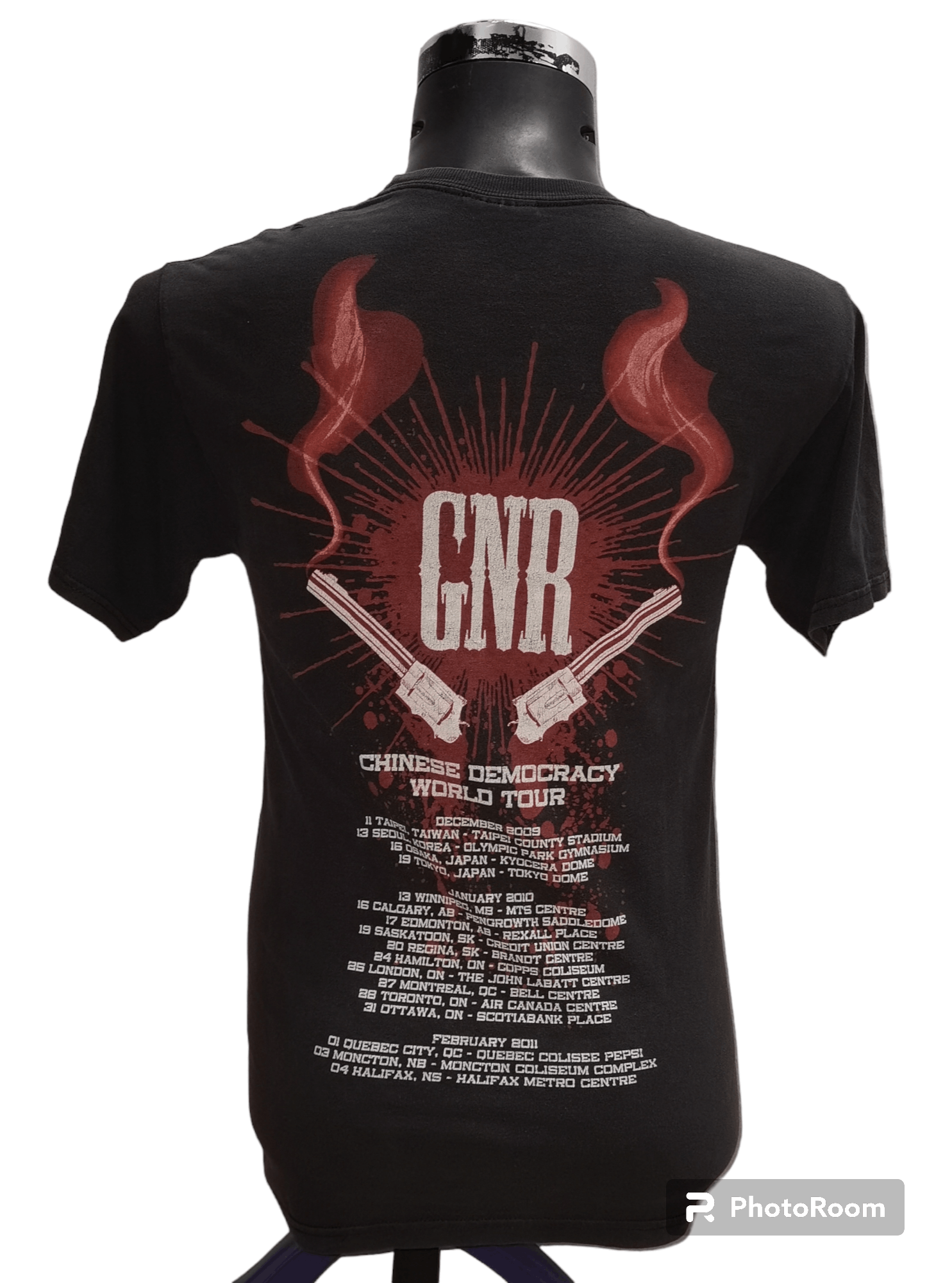 Band Tees × Guns N' Roses × Vintage Vintage guns and roses destruction tour 2009 Size US S / EU 44-46 / 1 - 2 Thumbnail