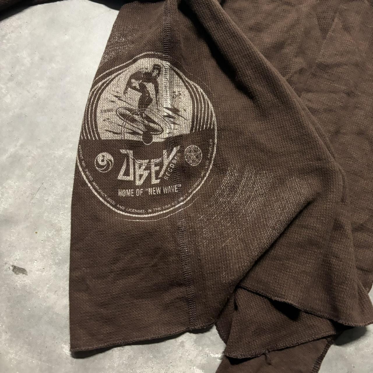 Obey × Vintage Crazy Vintage Y2K/2000s Cute Brown Obey Surf Thermal! Size S / US 4 / IT 40 - 5 Thumbnail