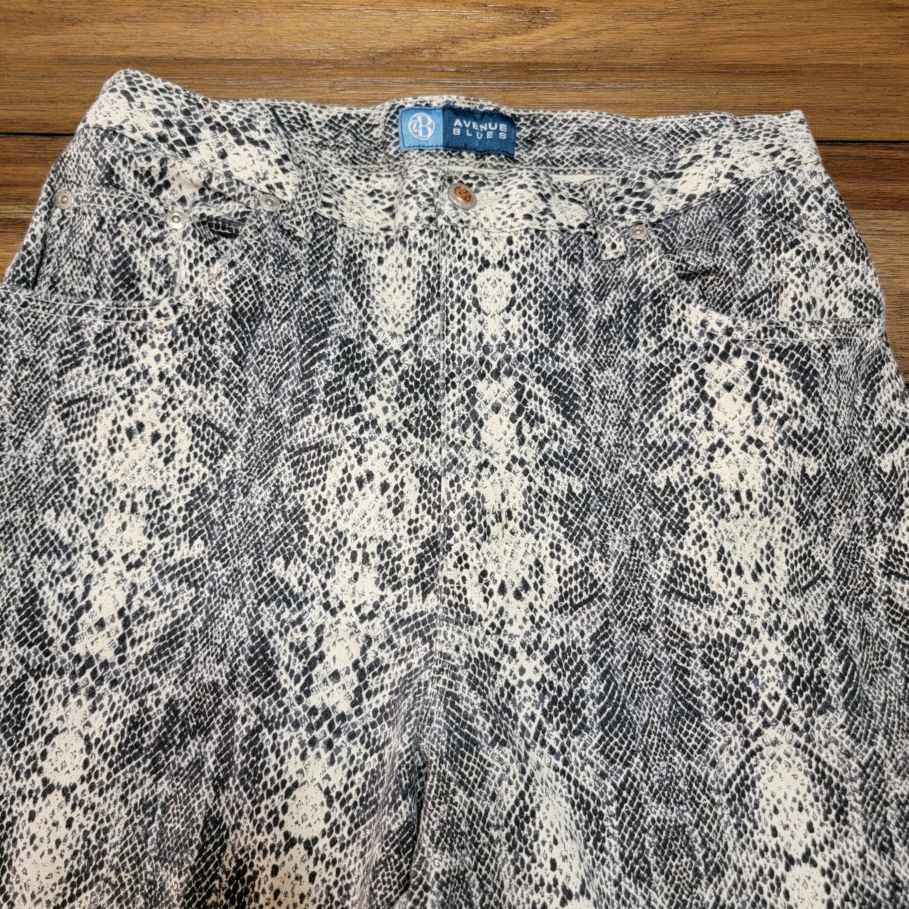 Other Avenue Blues Snake Skin Print Pants - Size 14W Size 30" / US 8 / IT 44 - 2 Thumbnail