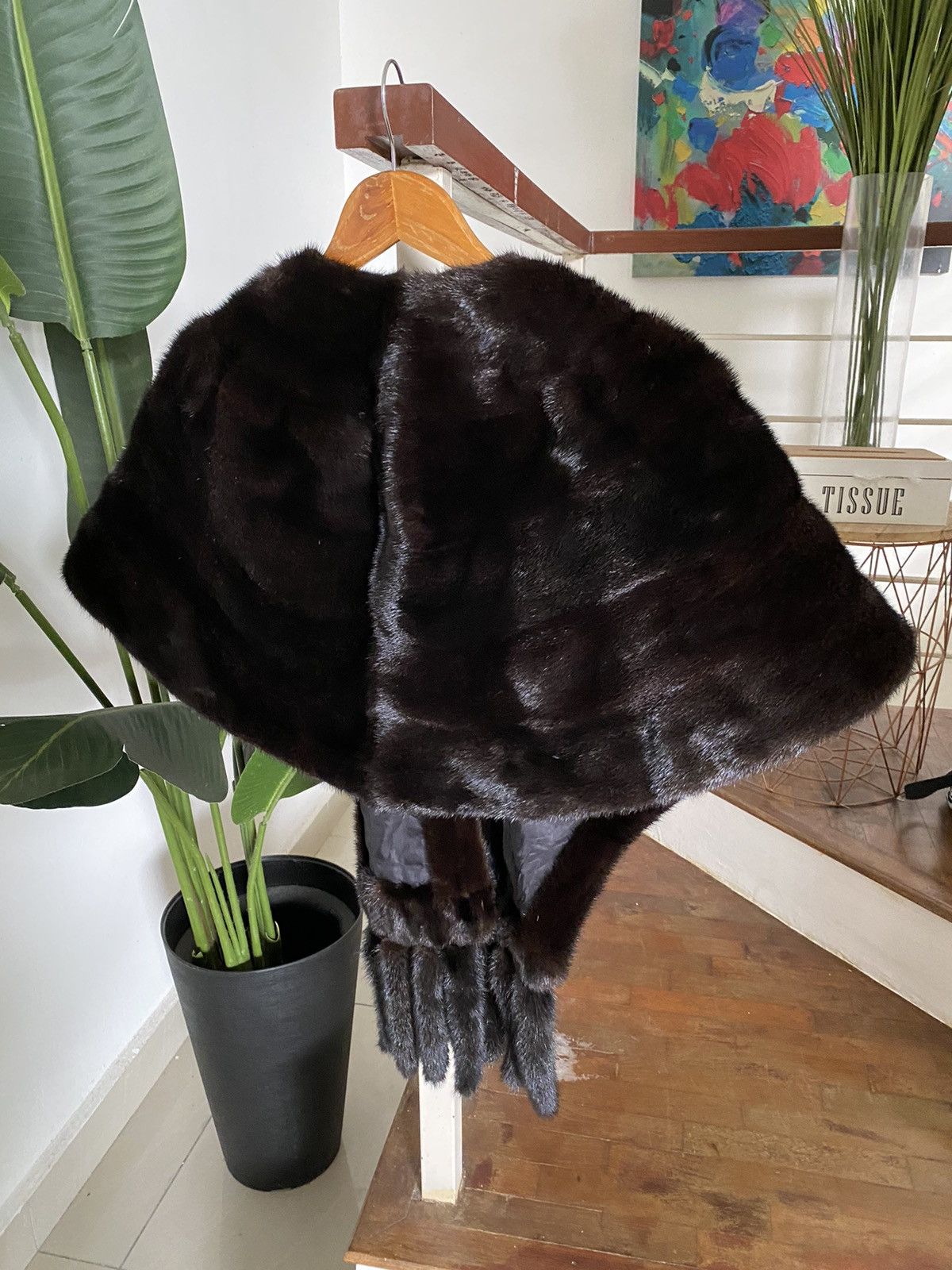 Japanese Brand × Sagafurs 💥best offer💥CRESCE EXCELLENT MOONRAI FUR V VEST NICE DESIGN Size ONE SIZE - 2 Thumbnail